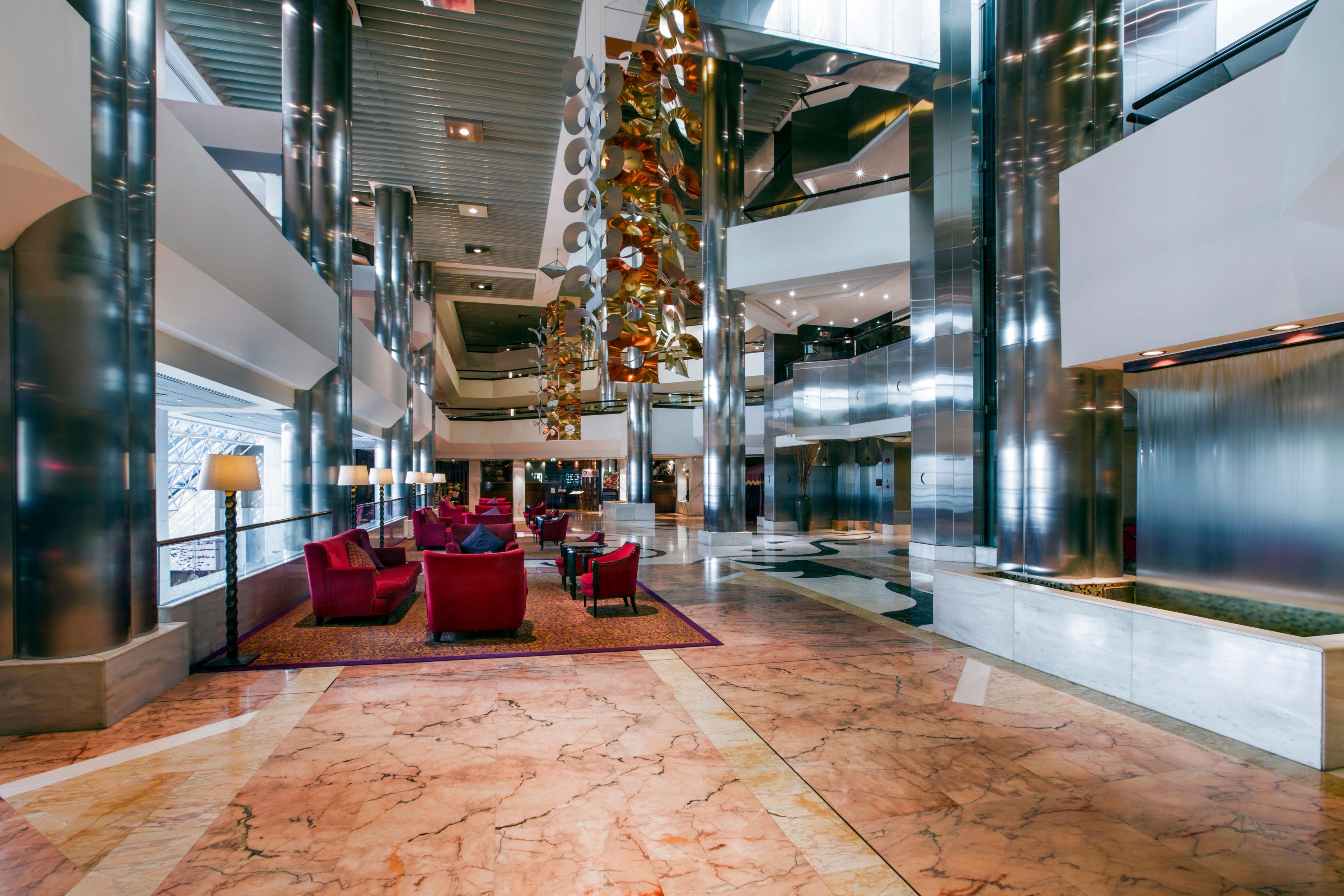 Crowne Plaza Dubai-Deira - 5 star hotel in Dubai - LOBBY ATRIUM