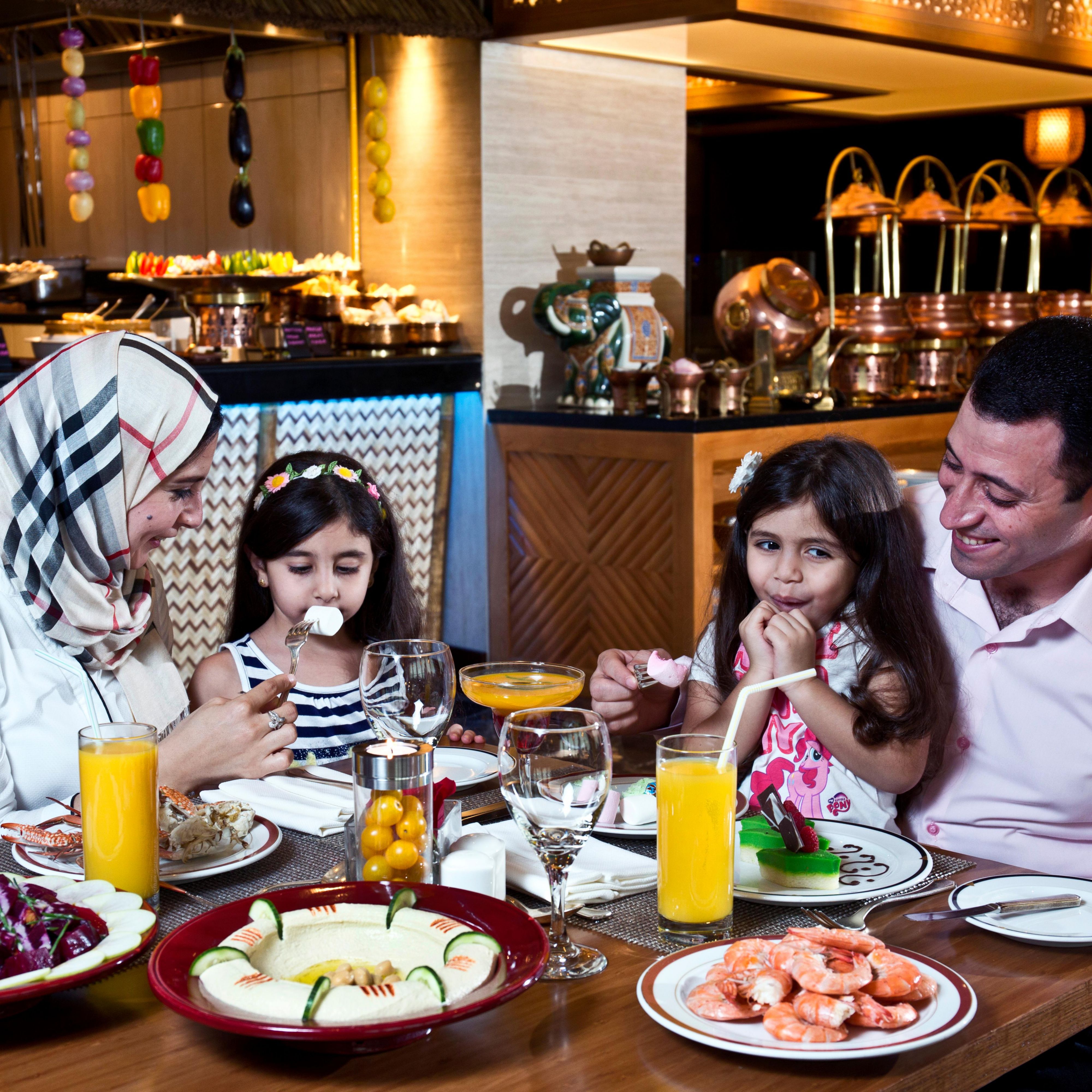 Spice Island Restaurant in Dubai - FAMILY-FRIENDLY BUFFET