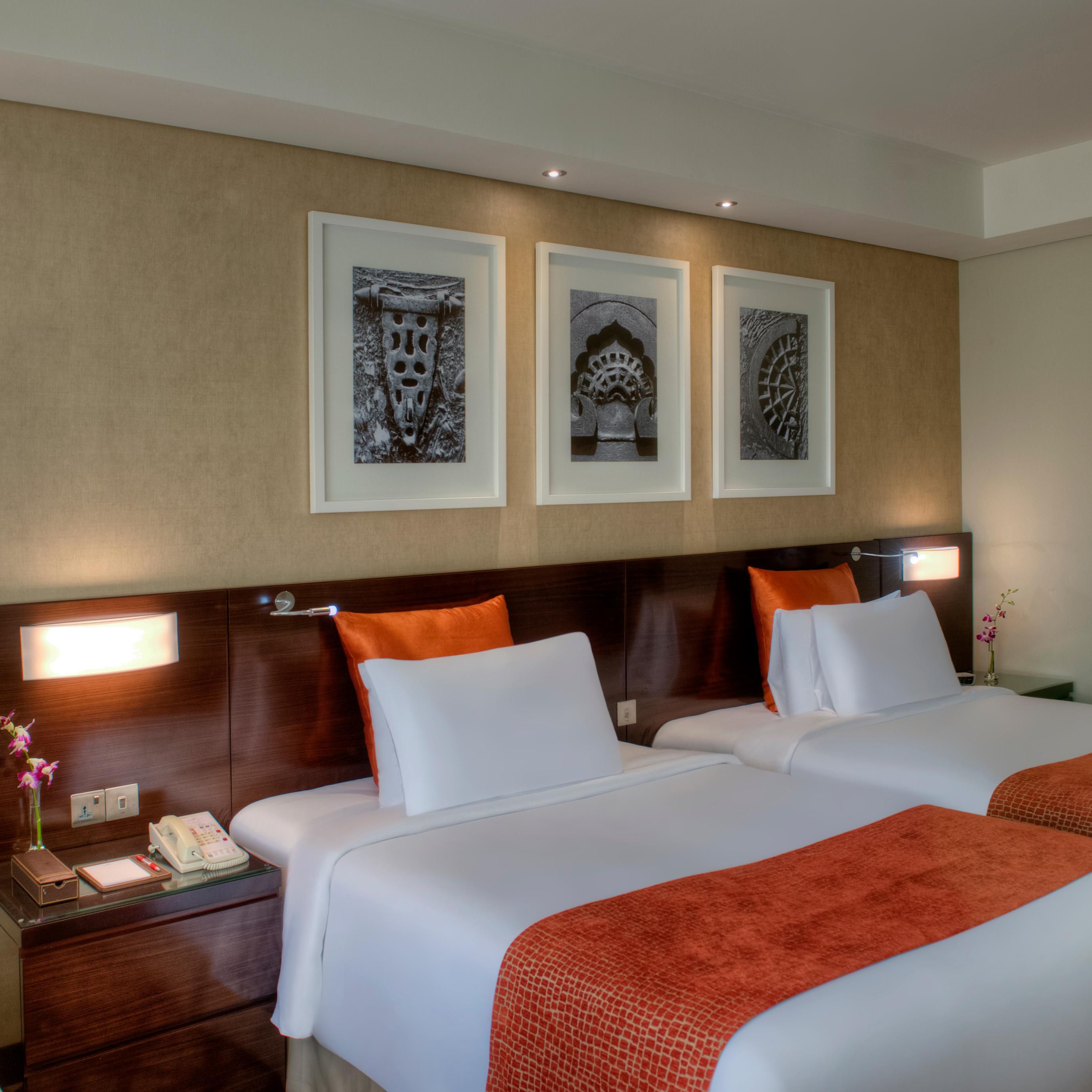 Crowne Paza Dubai-Deira - 5 star hotel in Dubai - 2 DBL BEDS ROOM