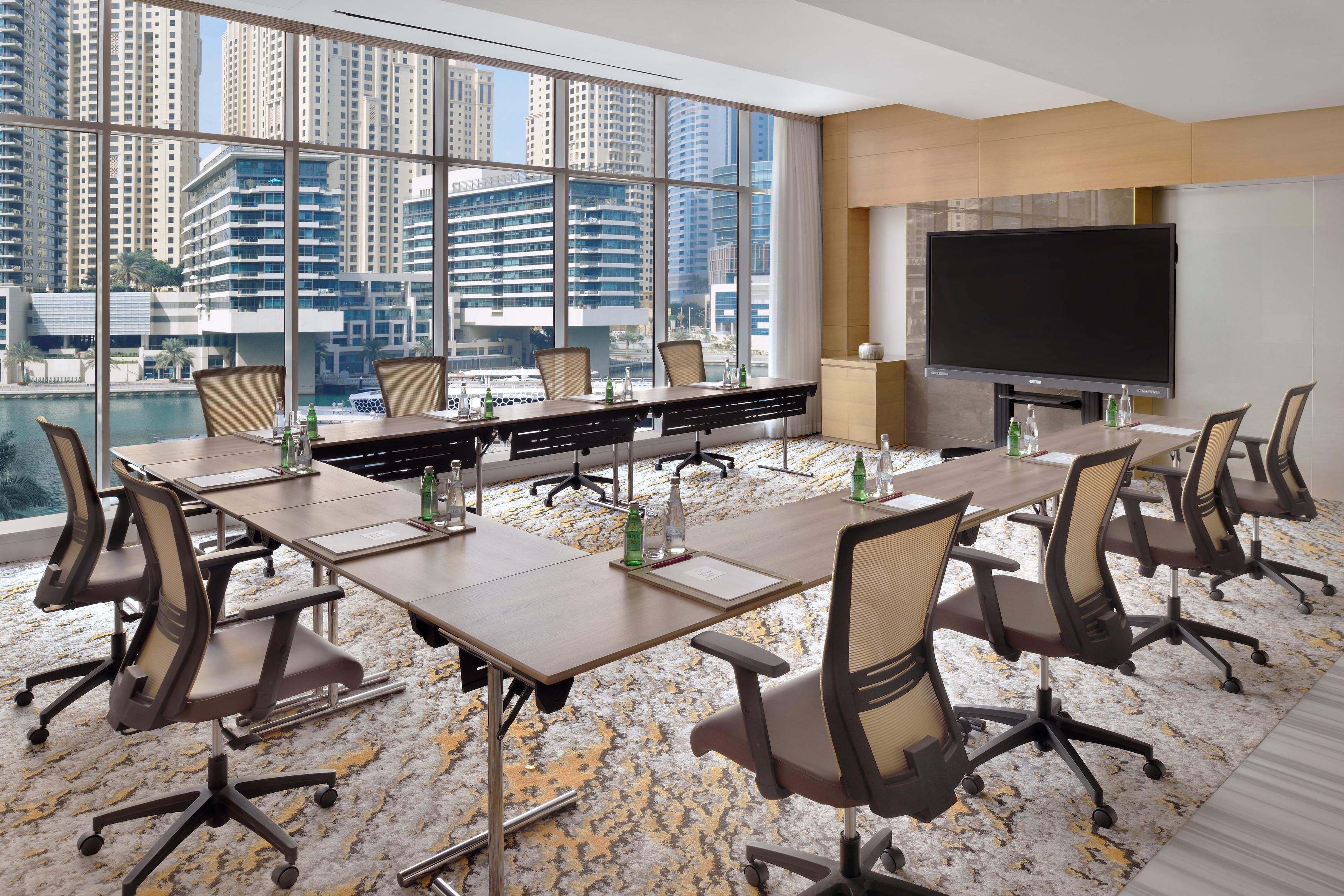 Exceptional location for meetings with views of Dubai Marina 