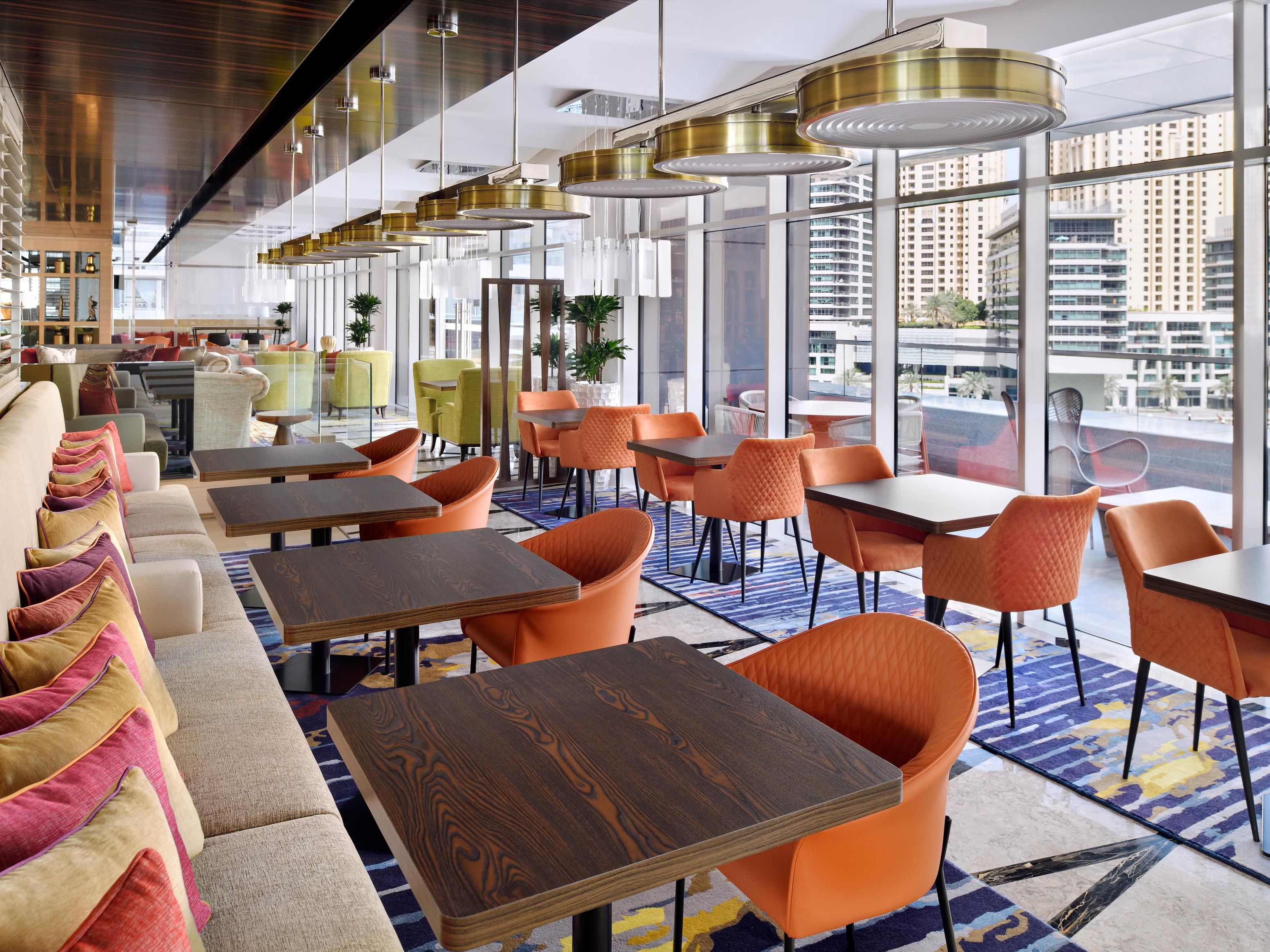 Experience ultimate relaxation, rejuvenation, and productivity in our stylish lounge with a breathtaking Marina view. Work with focus and maximize your stay. Indulge in complimentary breakfast, daily afternoon tea, cocktail reception, and more. Open daily, 7am-11pm.