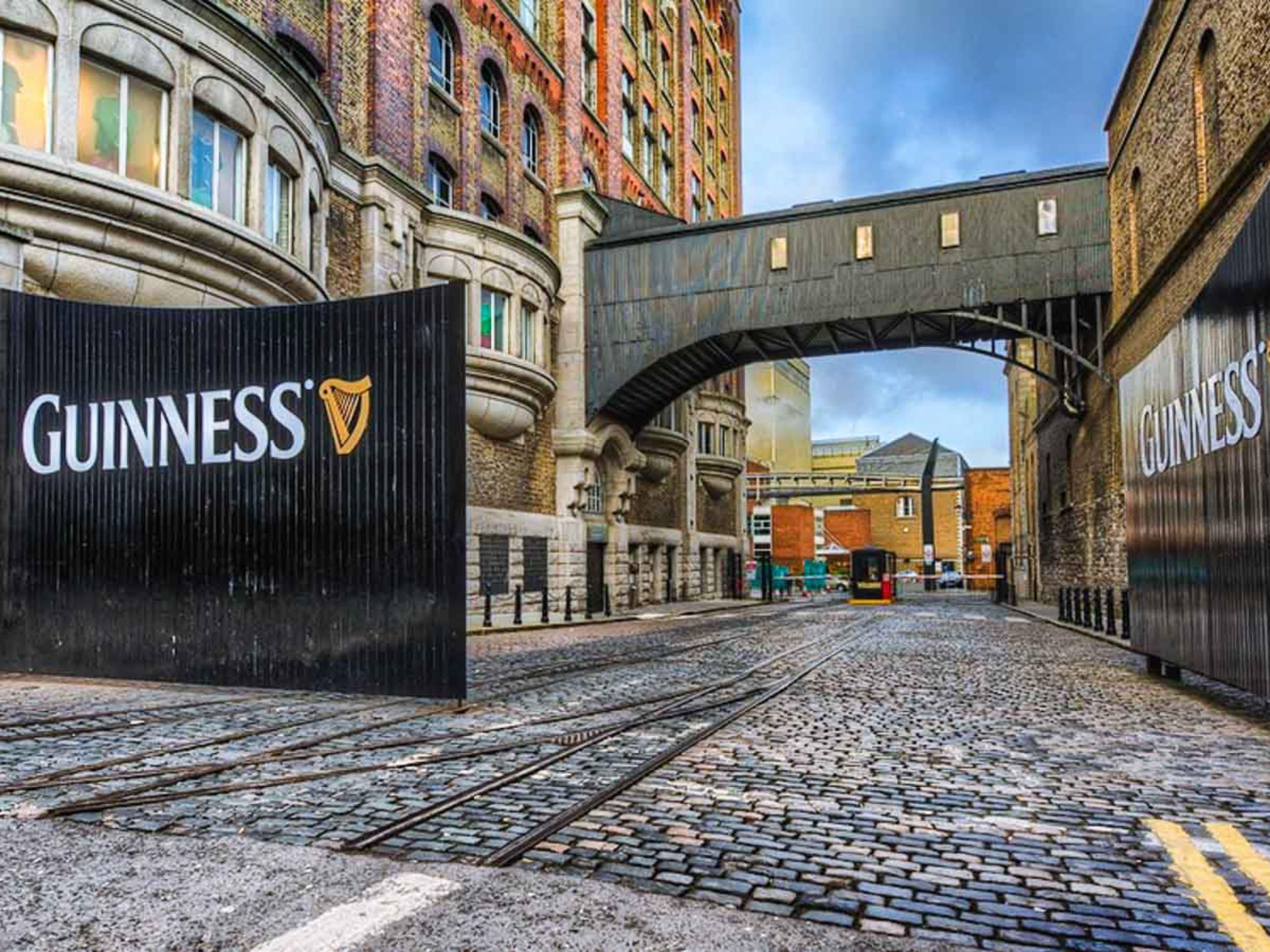Stay with us at Crowne Plaza Dublin Blanchardstown and embark on the ultimate journey to the Guinness Storehouse—just 11 km away and a quick 14-minute drive from our doorstep.