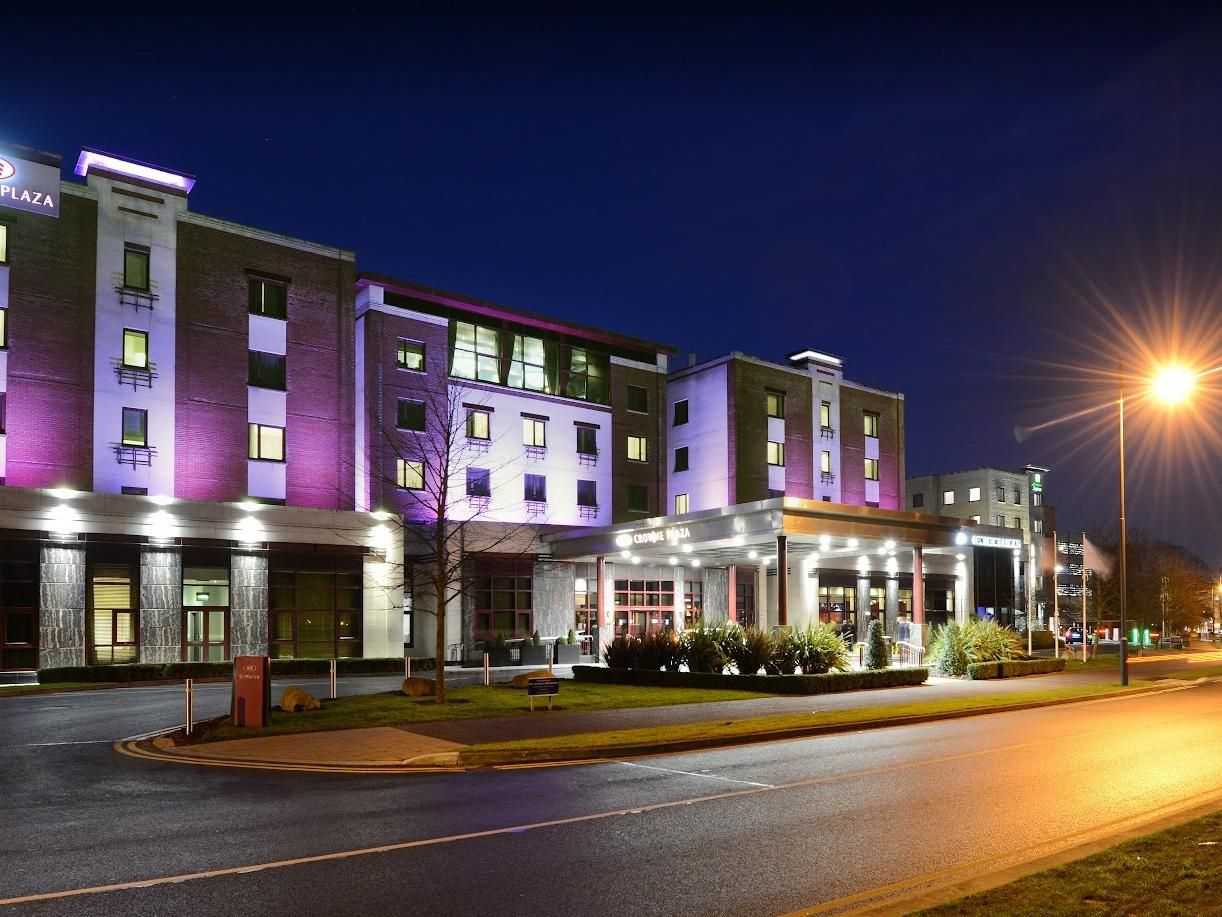 Crowne Plaza Dublin Airport Exterior at Night