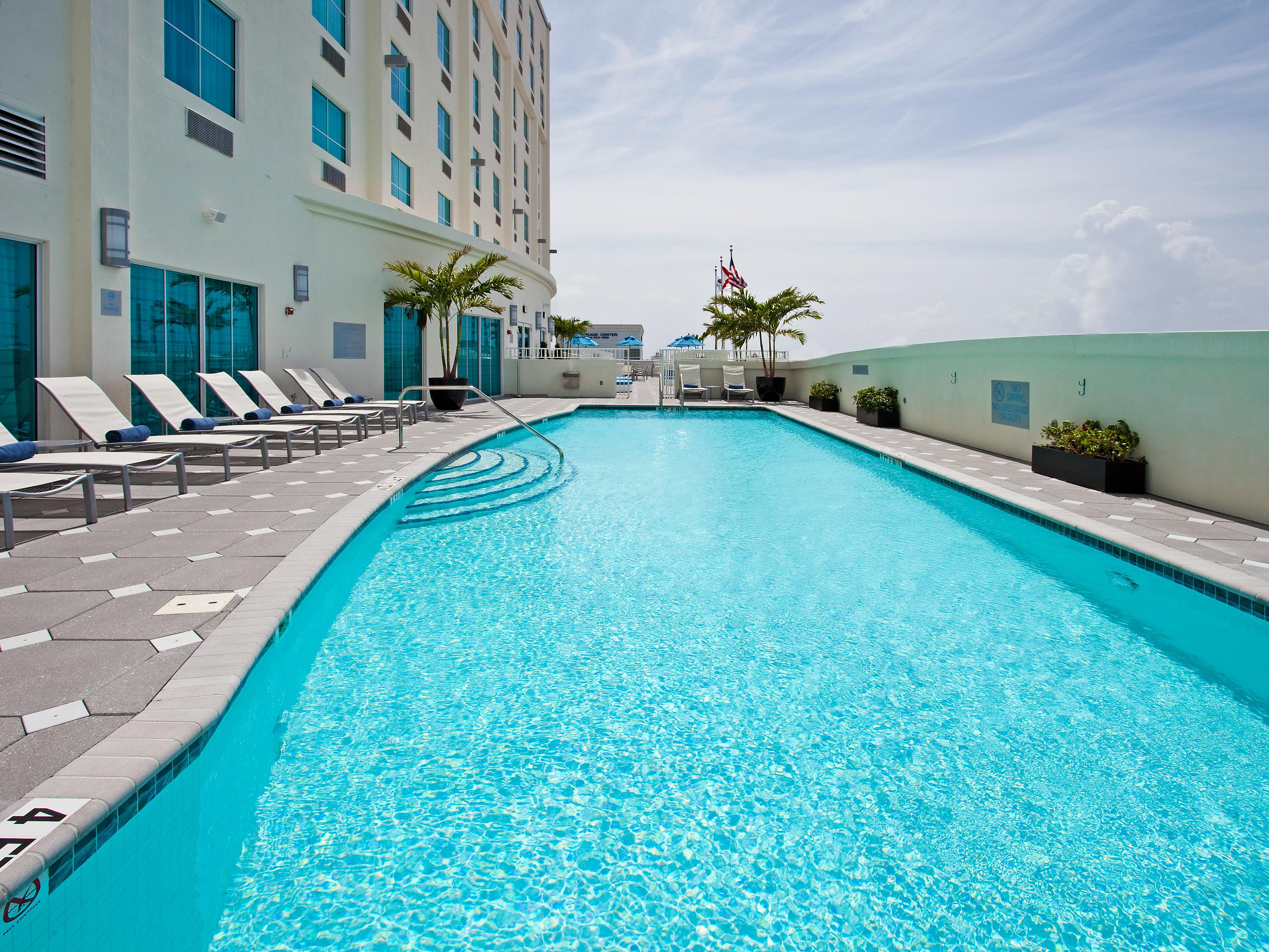 Overview And Fact Sheet For The Crowne Plaza Ft Lauderdale Airport Cruise