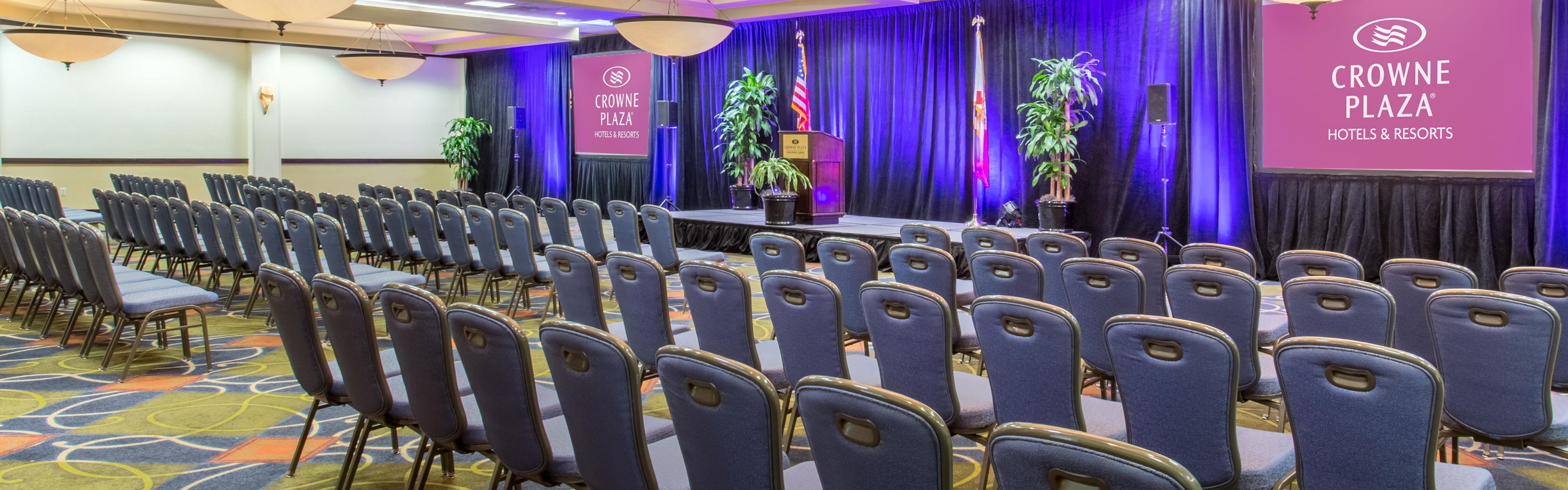 Crowne Plaza Fort Myers At Bell Tower Shops Hotel Meeting Rooms for Rent