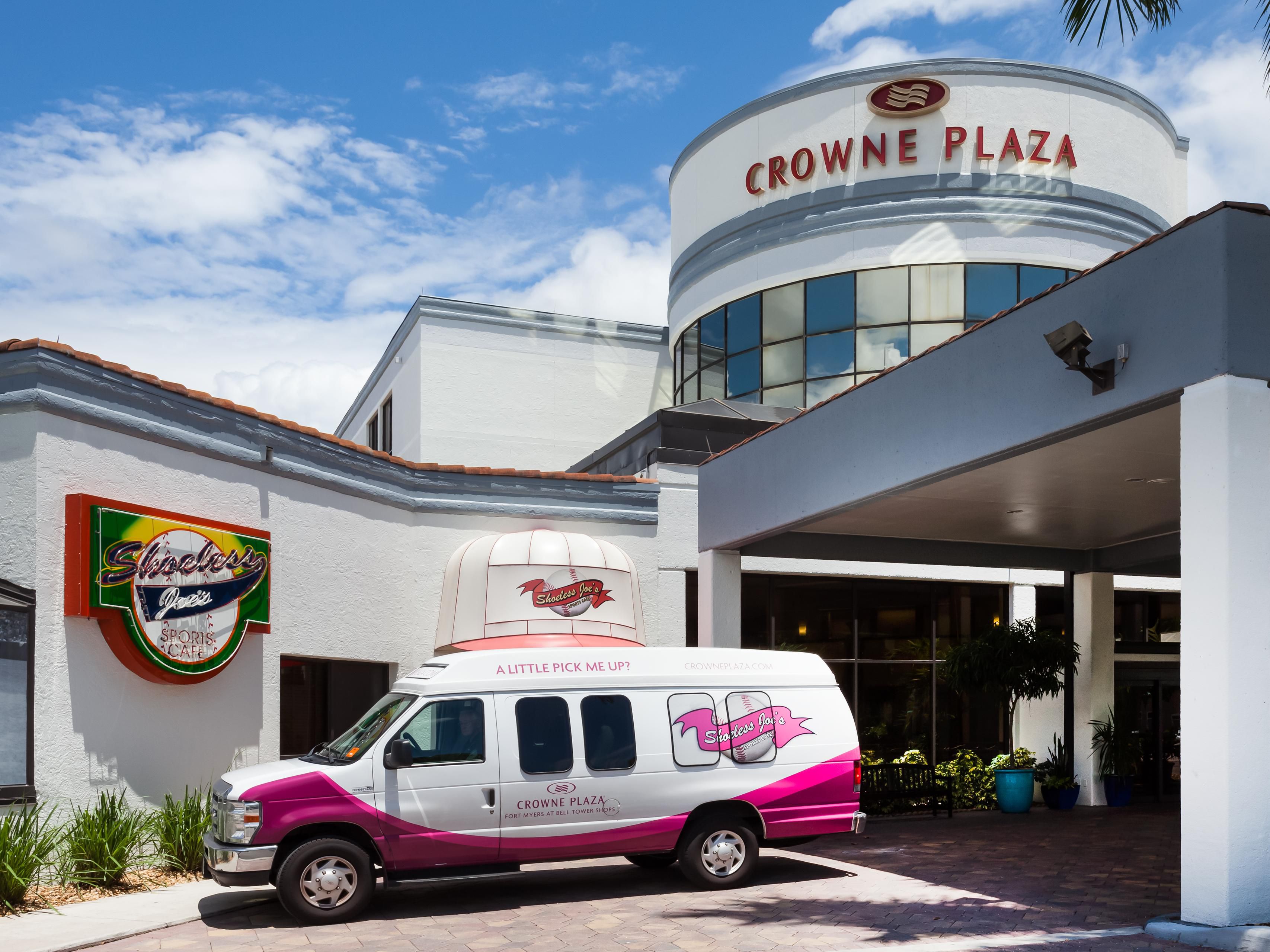 Business Hotel in Fort Myers Crowne Plaza Fort Myers at Bell Tower Shops