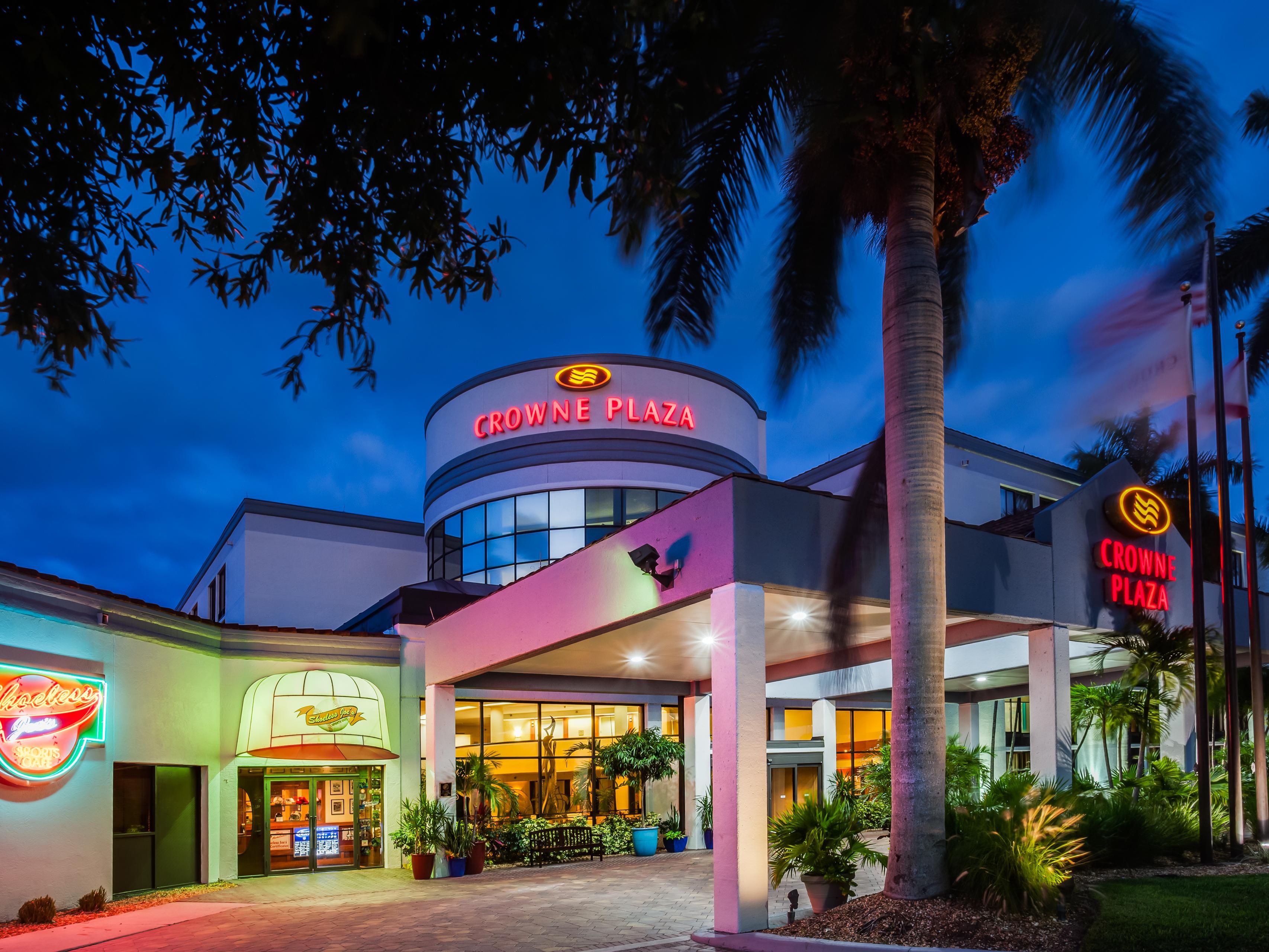Our hotel is near Hammond Stadium in the Lee County Sports Complex. Drive to Cape Coral or enjoy a sunny day at Fort Myers Beach and Sanibel Island with the family. The hotel is close to major Ft. Myers businesses, including the Chicos’ Headquarters, Florida Southwestern University, and the Florida Cancer Specialists, and the Gulfcoast Hospital.