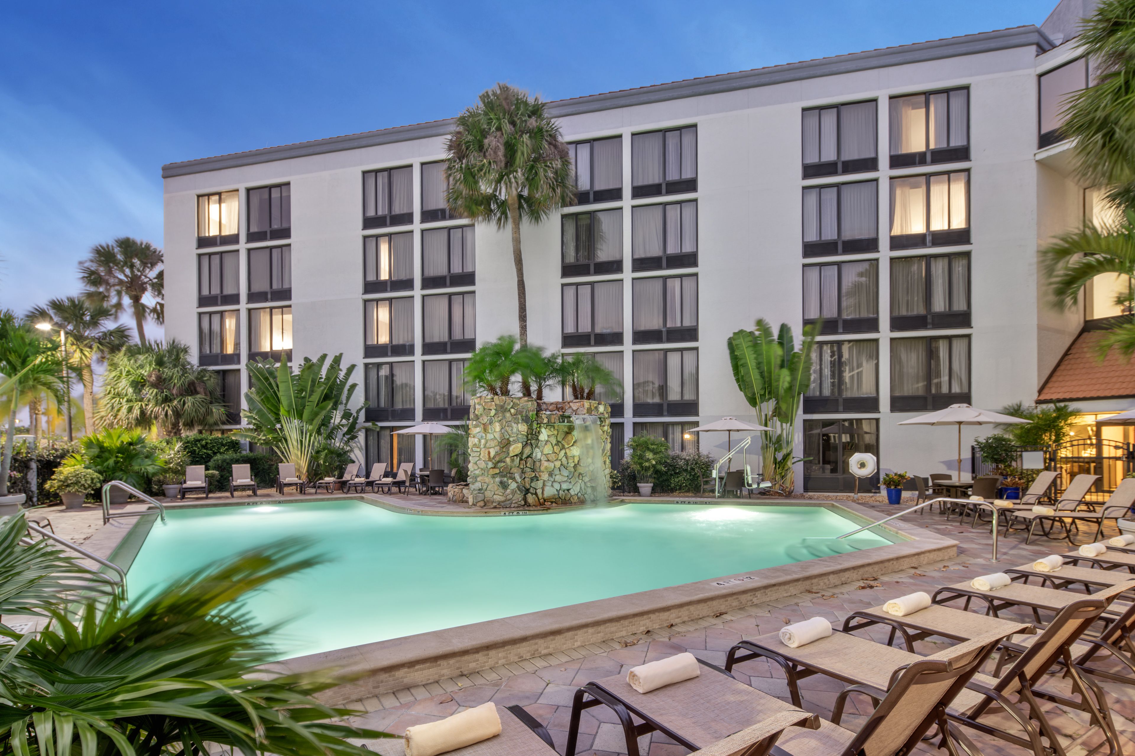 迈尔斯堡AT钟楼店