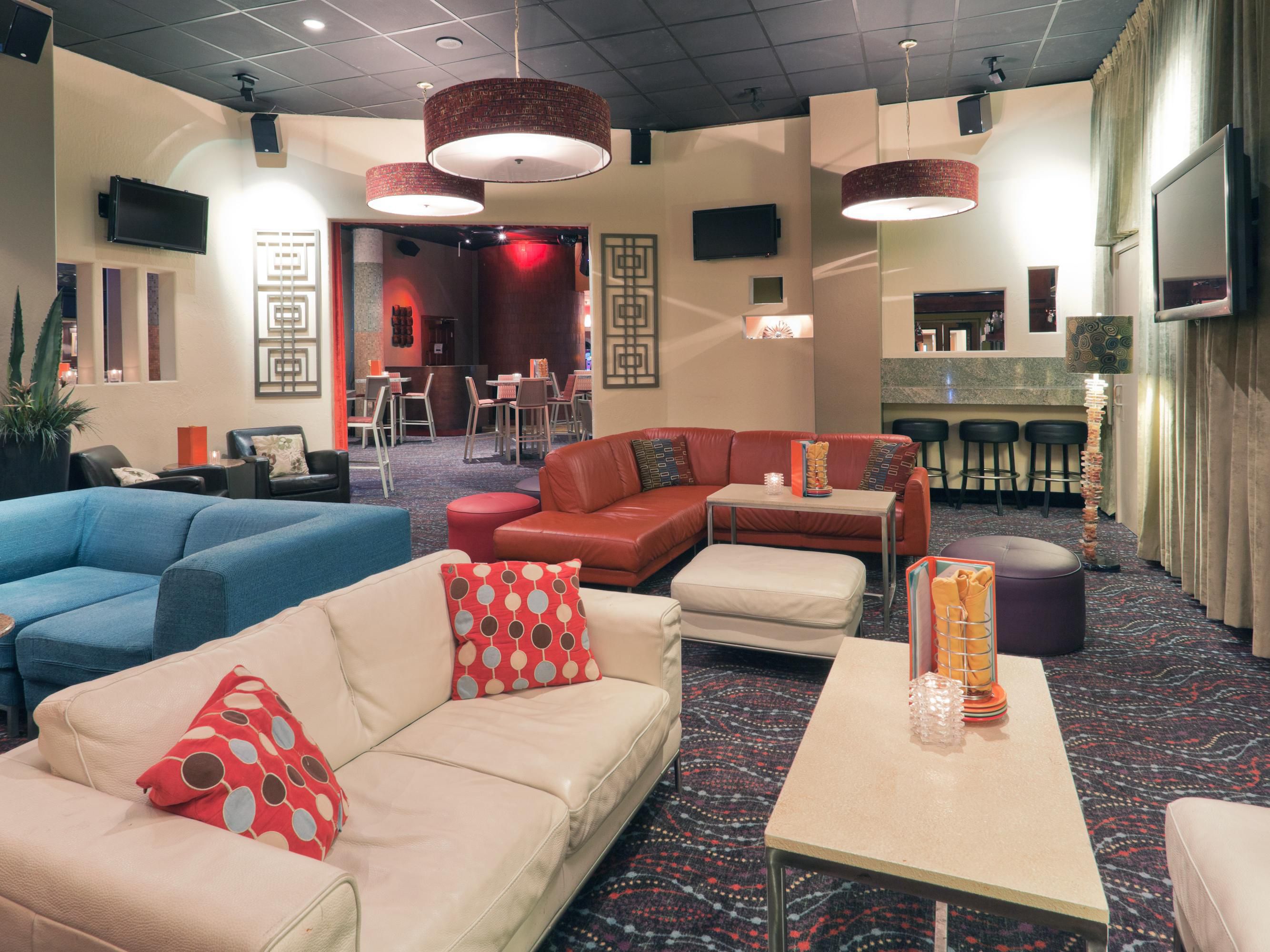 chit chat lounge