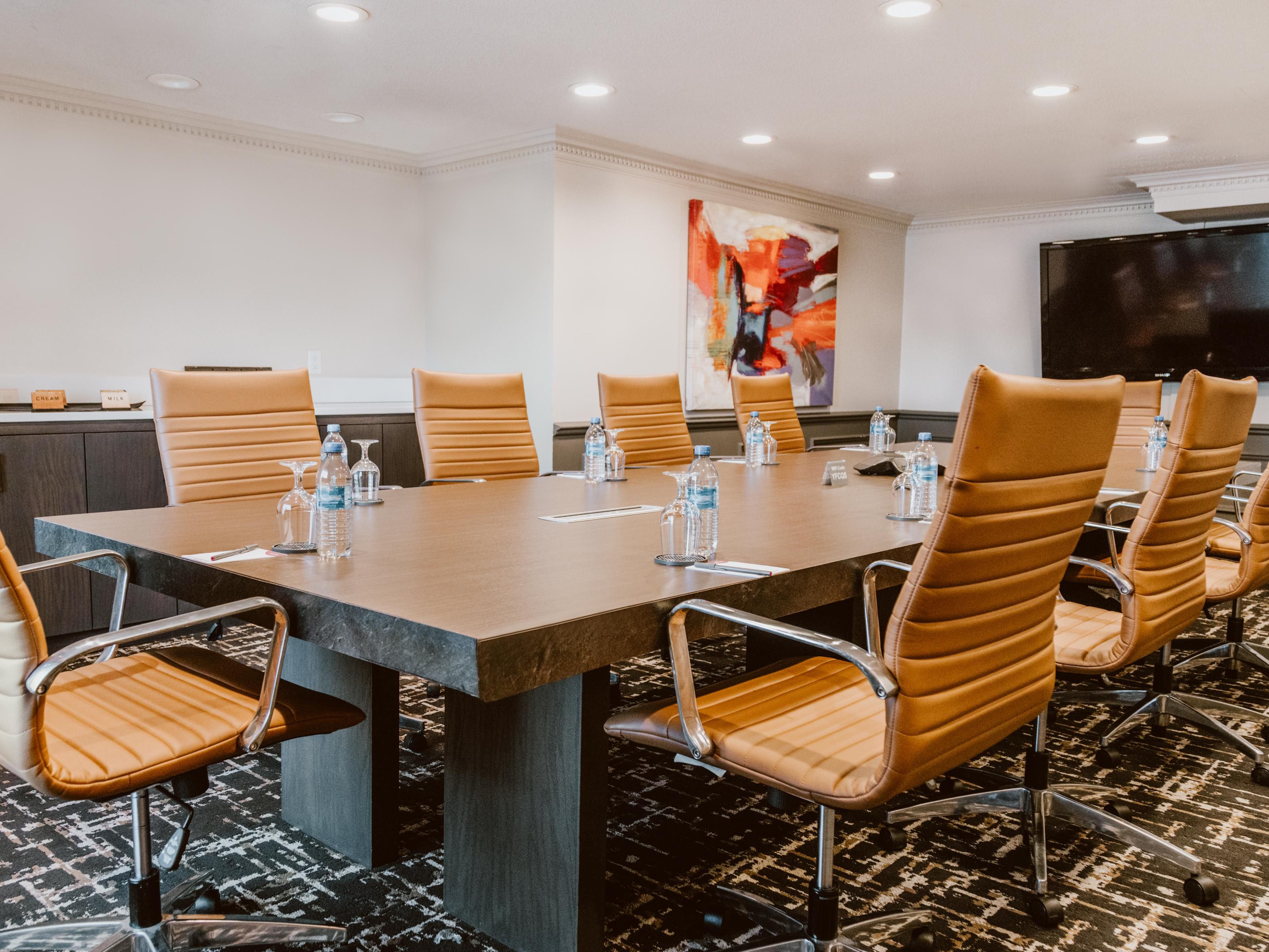 Host your next meeting in our state-of-the-art spaces designed for productivity and professionalism. With modern technology, flexible layouts, and exceptional catering, our hotel is the perfect setting for business meetings, government sessions, and corporate events.
