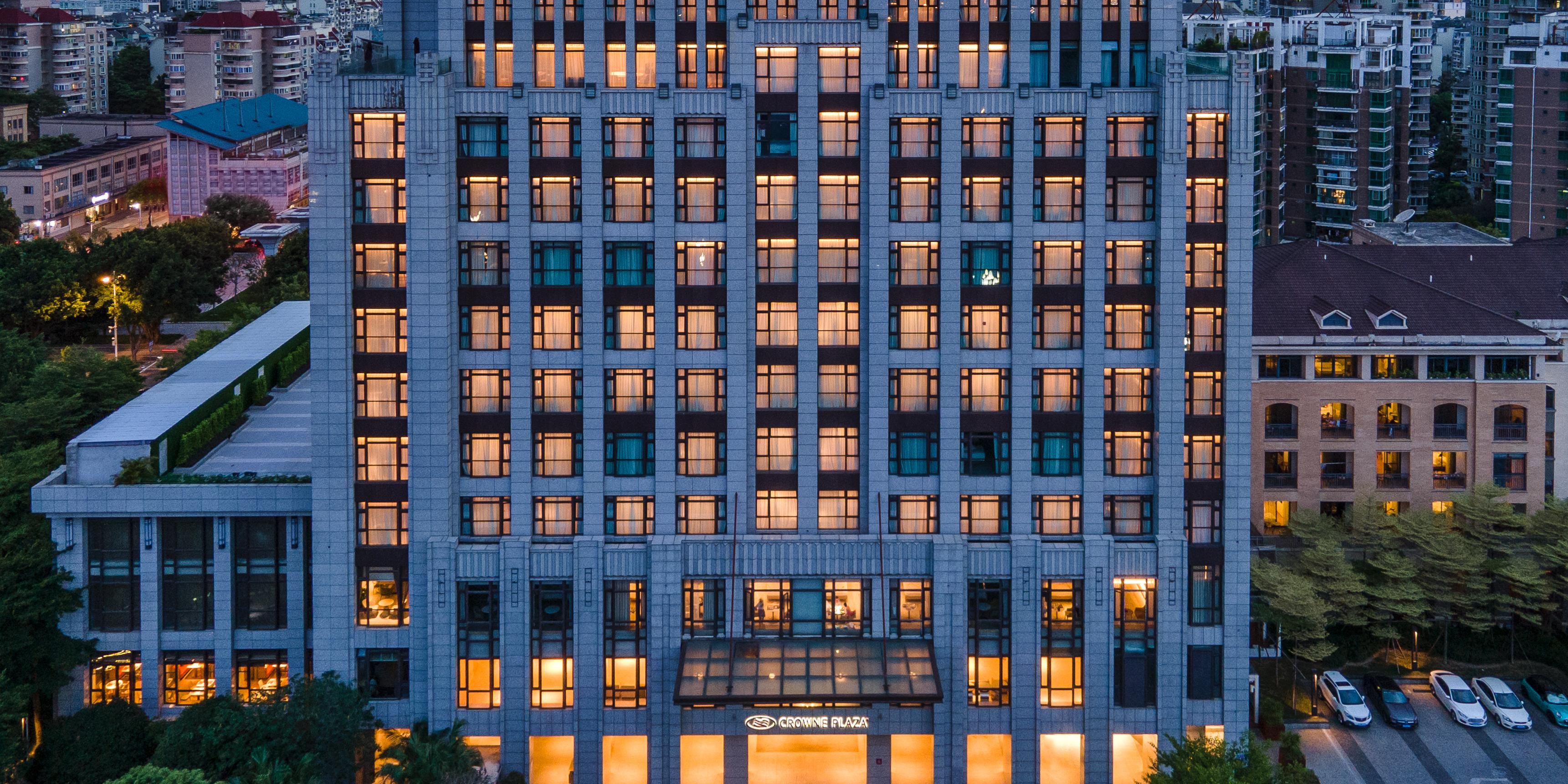 $hotelInfo.mediaDetails.welcomePhotos.primaryPhoto.caption}