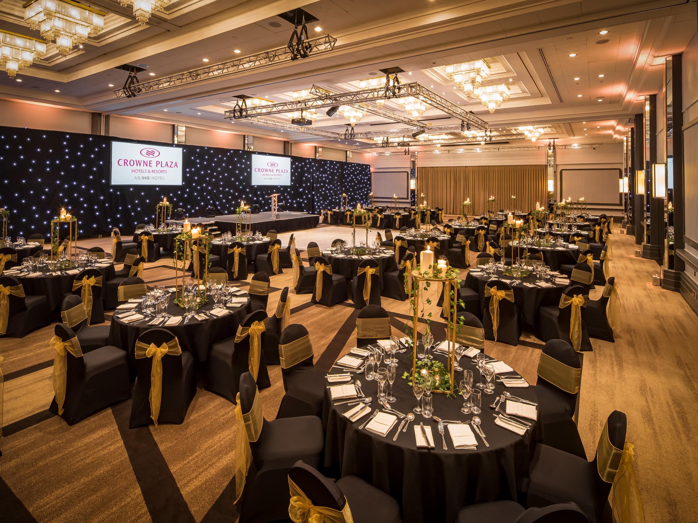 From charity fundraisers to awards nights to sportsman's dinners and everything in between, our Argyll Ballroom is the perfect space for you! We specialise in large scale events of up to 540 guests, enquire today! 