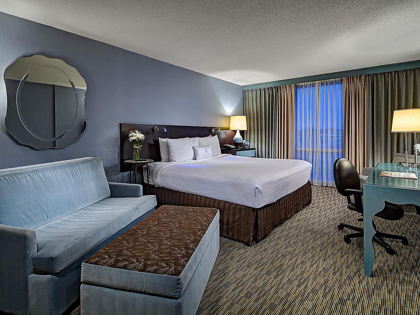 Hotels In Glen Ellyn Il Near Lombard Crowne Plaza Lombard Downers Grove