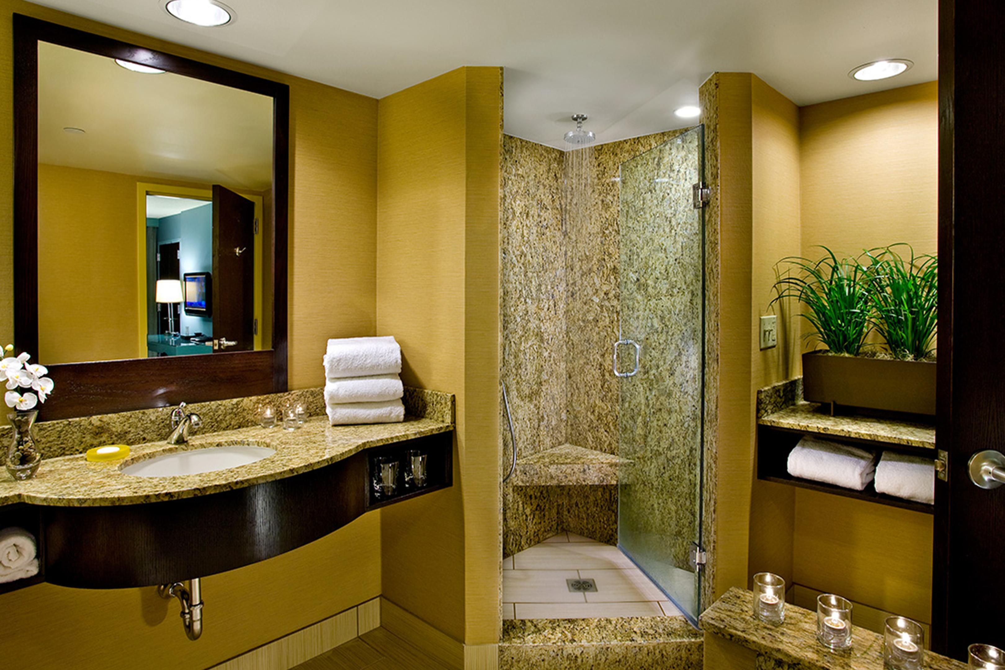 Spacious suite bathrooms to recharge after a long day.
