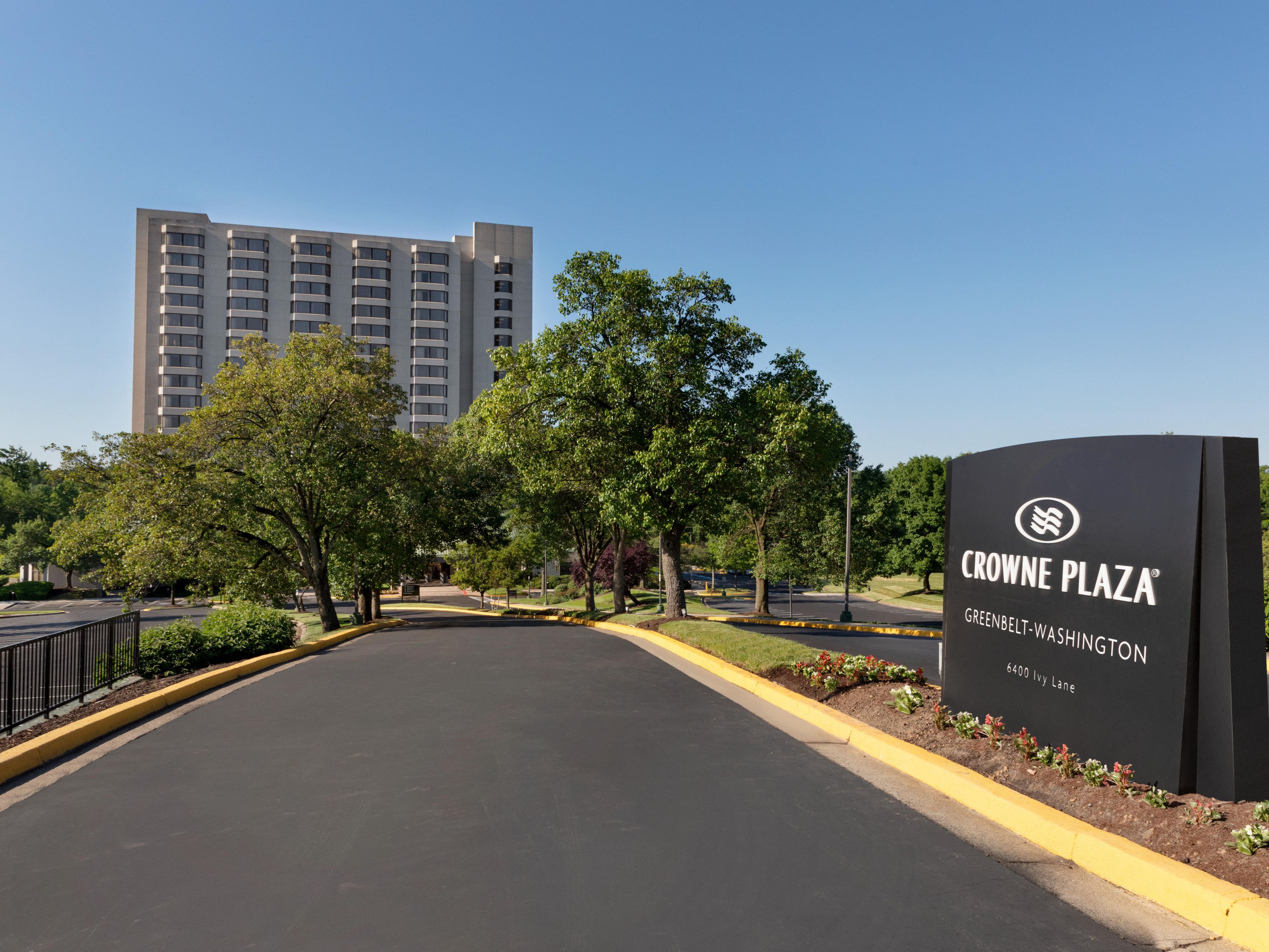 Situated close to the FedEx Field, Downtown D.C., Capital One Field, and the University of Maryland, our central location offers guests convenient access to sporting events, and other popular sites in and around Washington D.C., like the White House and Capitol Hill. 

