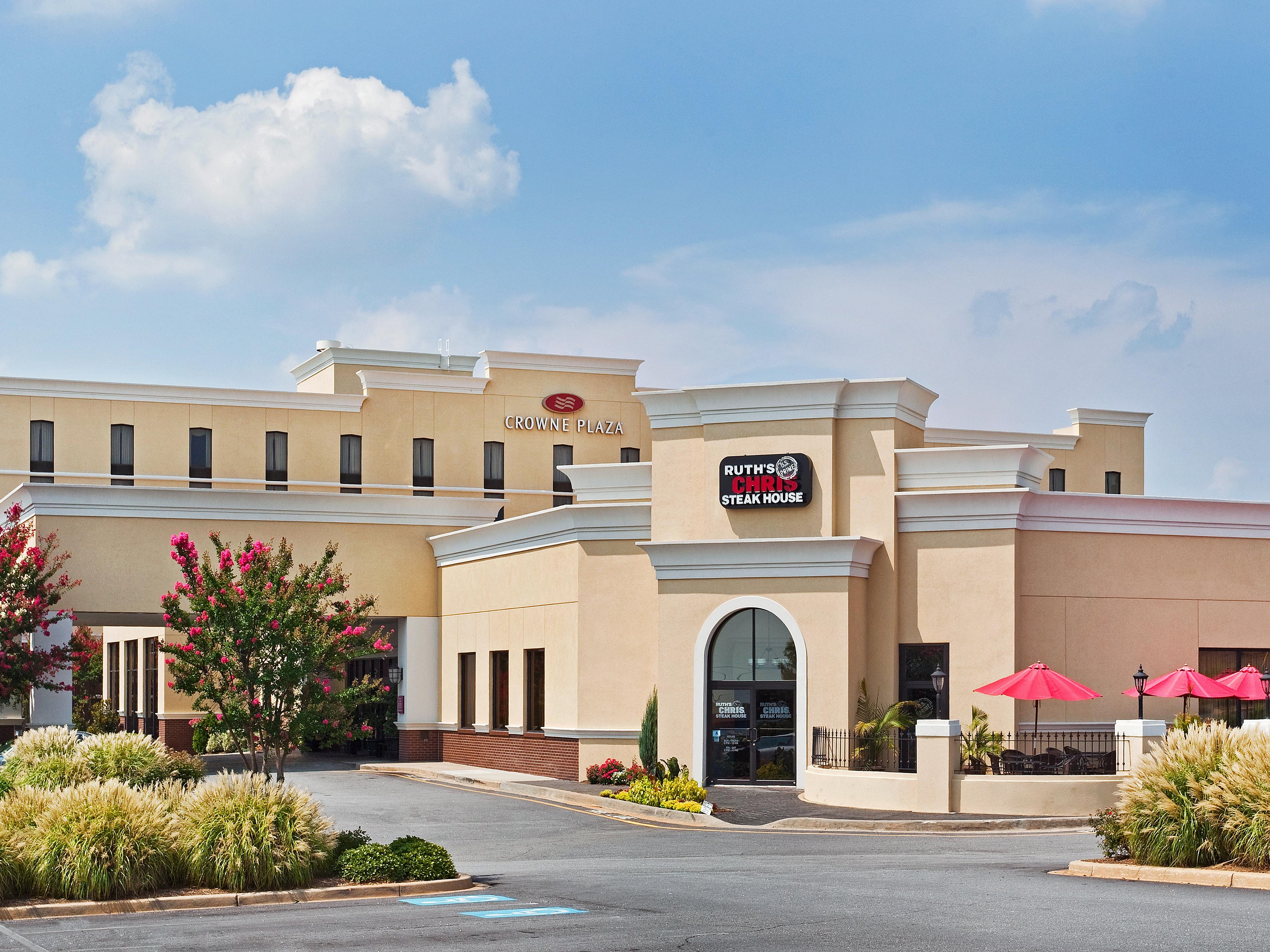 Hotels In Greenville Sc Crowne Plaza Greenville I 385 Roper Mtn Rd