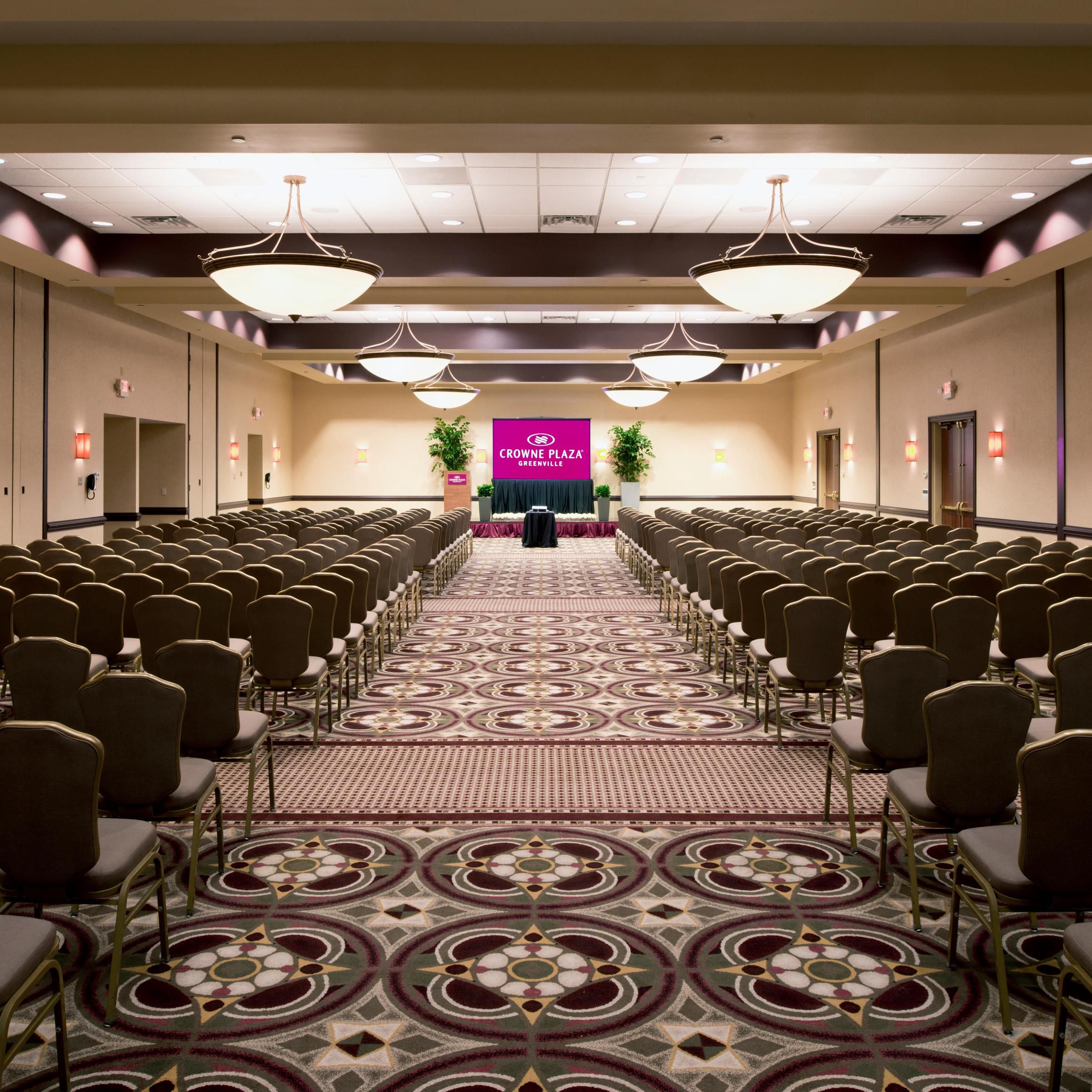 Hotels in Greenville, SC Crowne Plaza GreenvilleI385Roper Mtn Rd