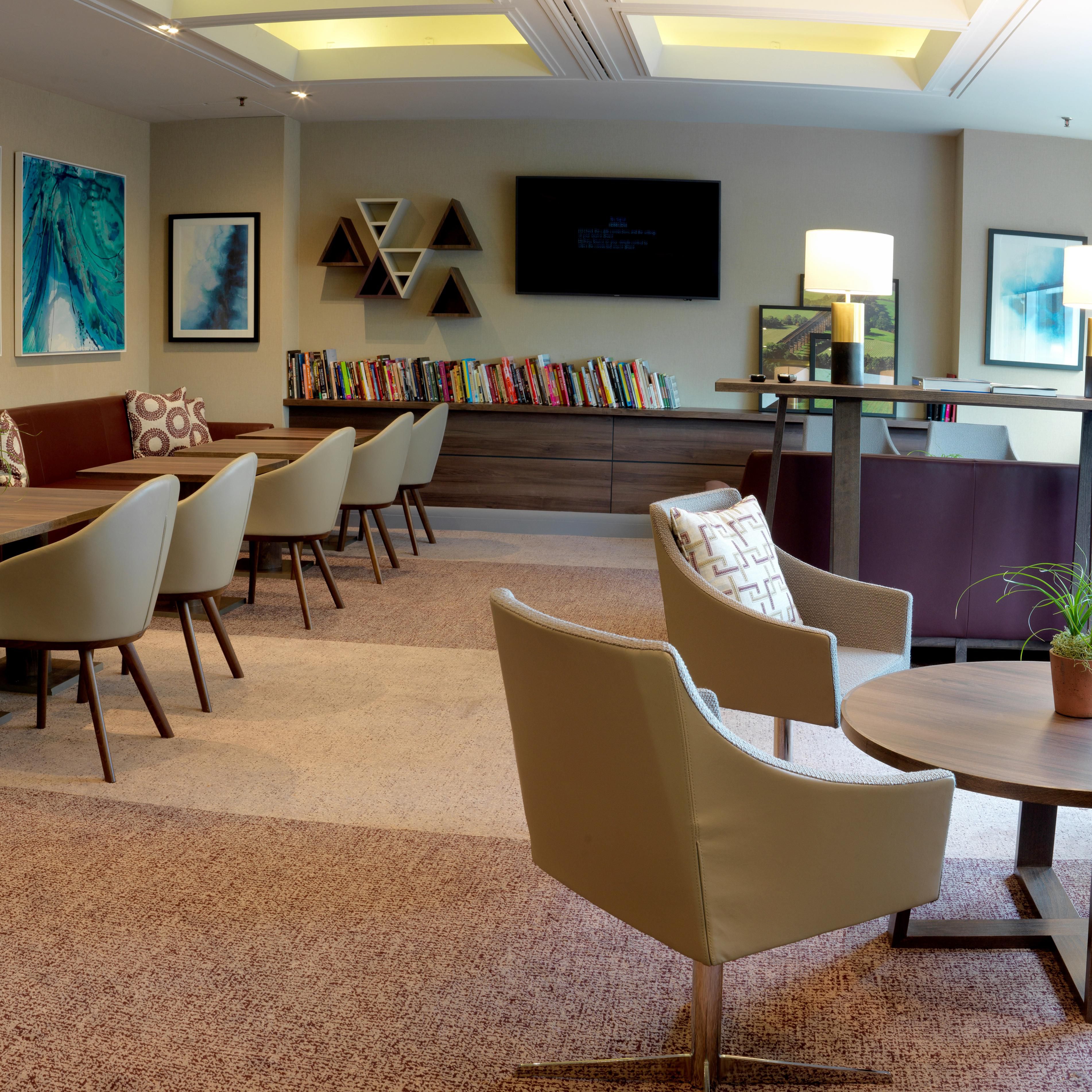 Club Lounge, available when booking a club room