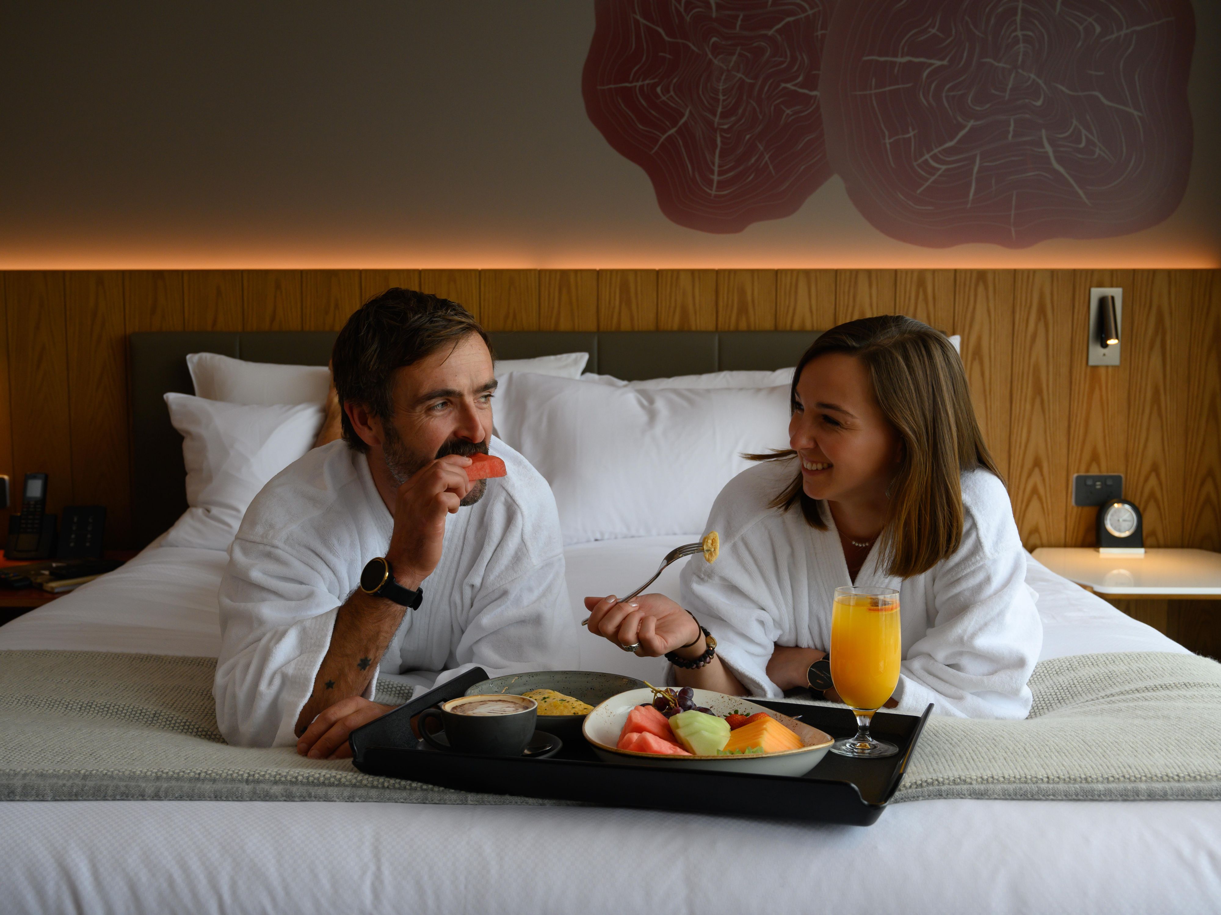 Stay & Dine: Unforgettable Getaway