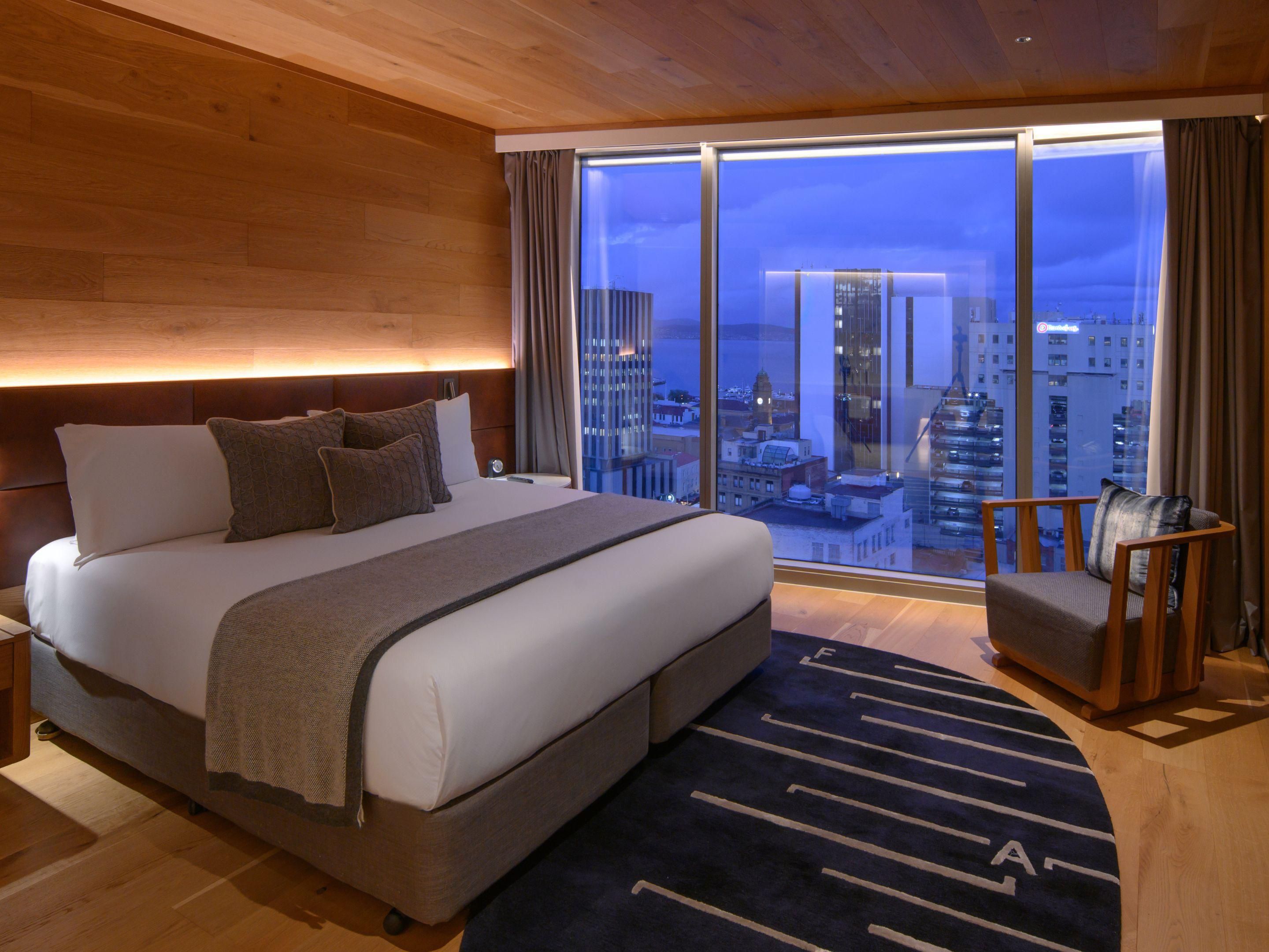 Derwent Suite