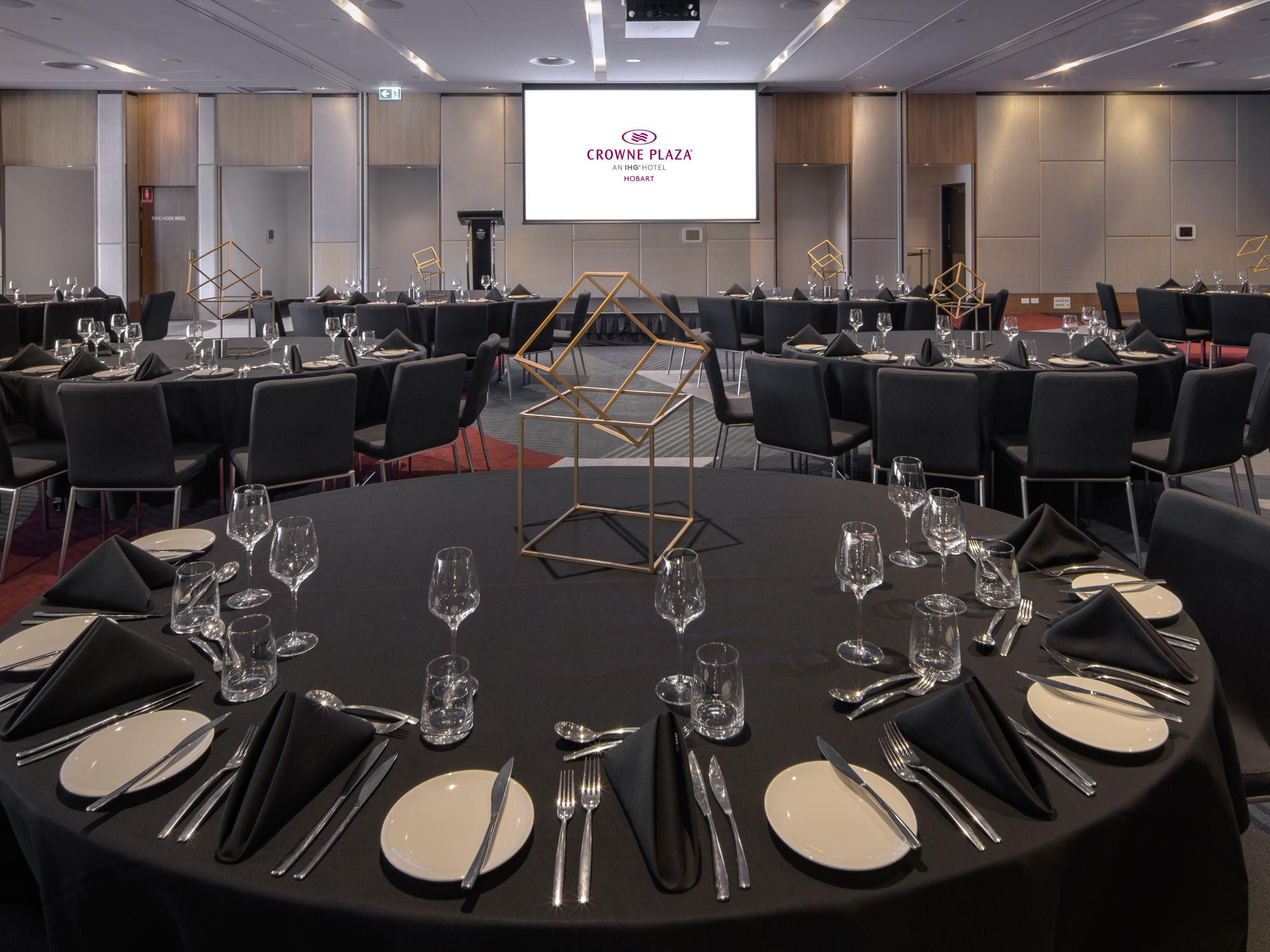 Looking for the perfect venue for your next corporate or social event? With seven unique indoor and outdoor spaces, we can host everything from meetings and conferences to gala dinners, weddings, cocktails, networking events and training sessions. For something truly special, try our rooftop AURA event space.