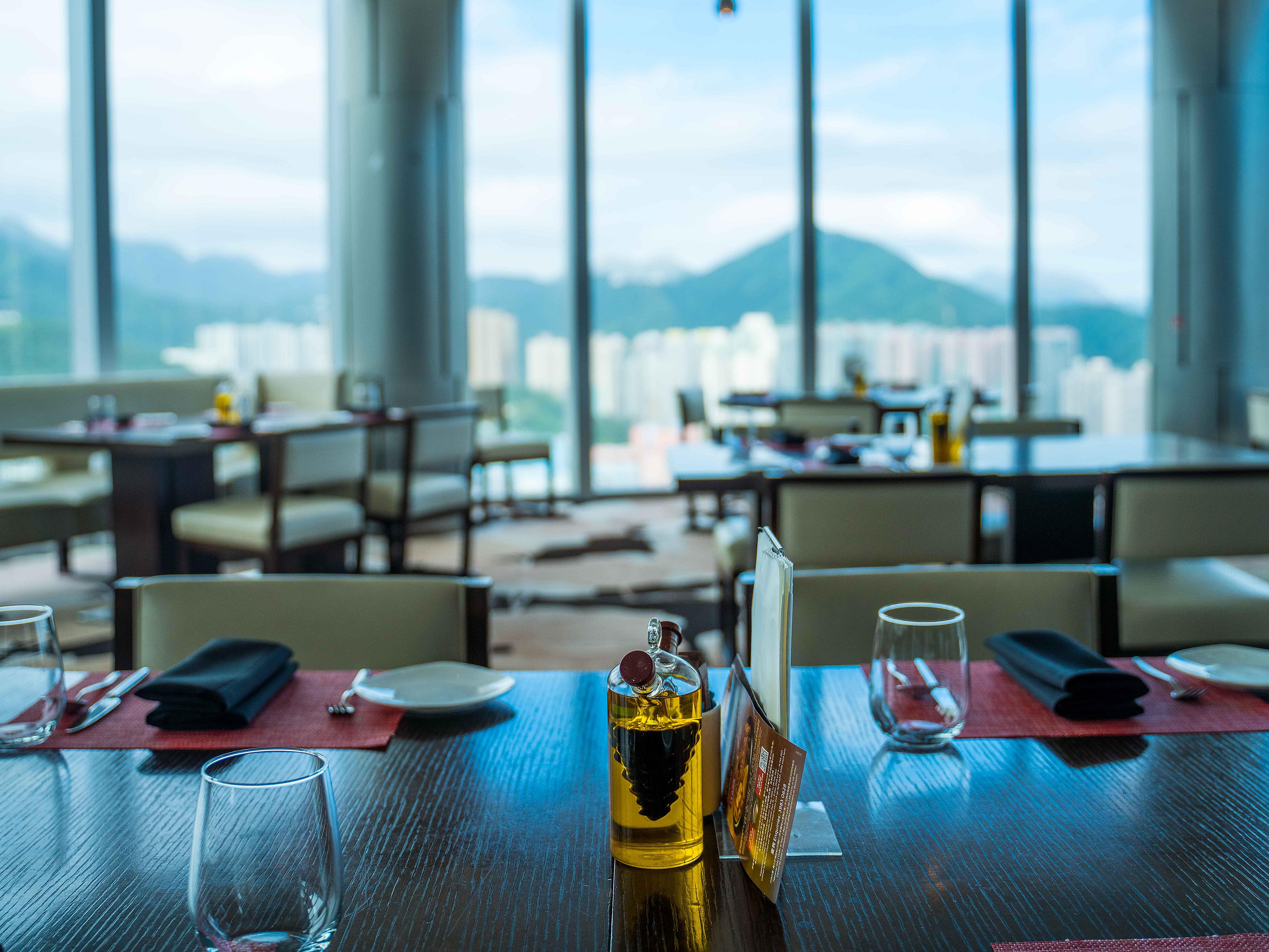 Hotels In Hong Kong China Crowne Plaza Hong Kong Kowloon East