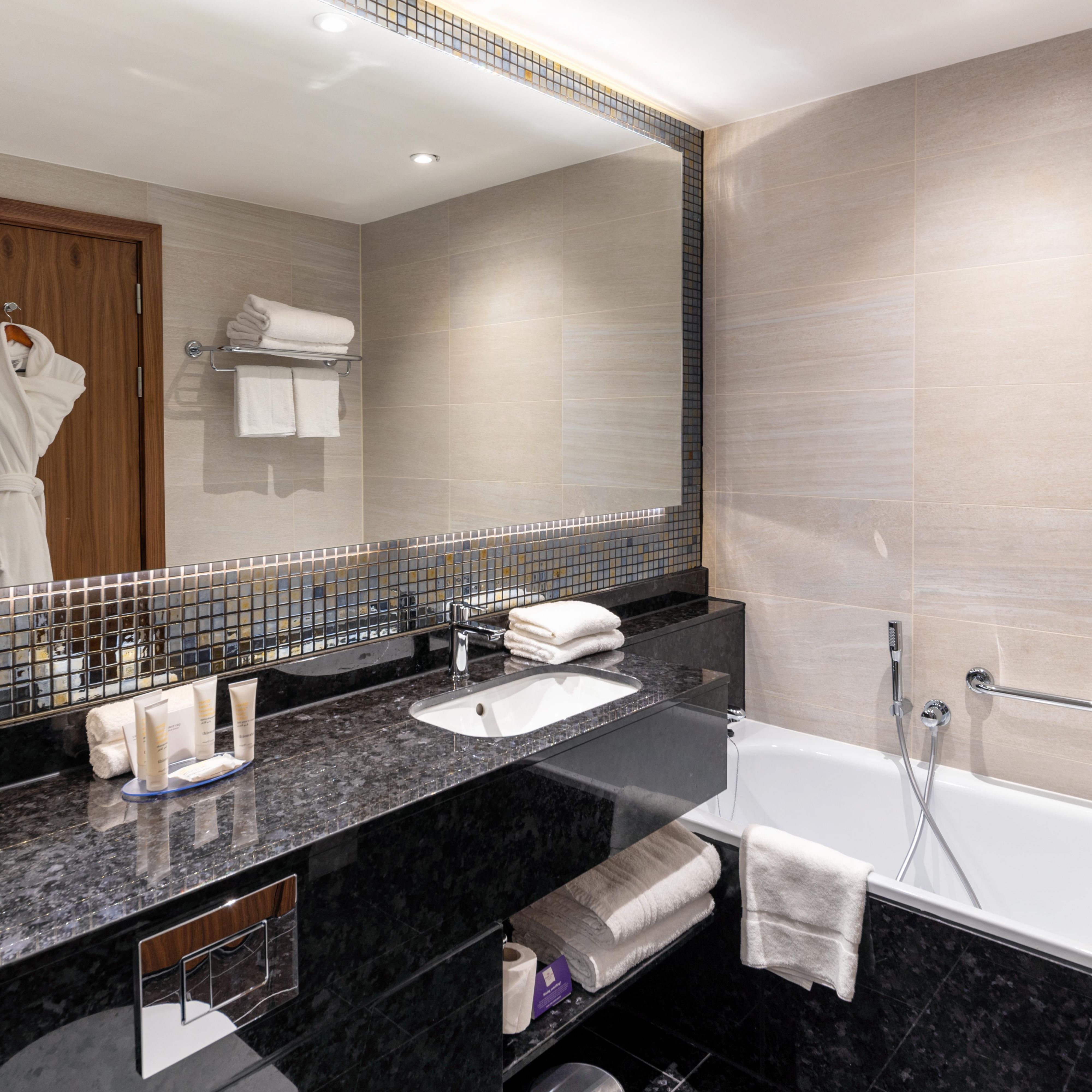 Crowne Plaza 伦敦希思罗机场T4皇冠假日酒店 Hounslow, United Kingdom