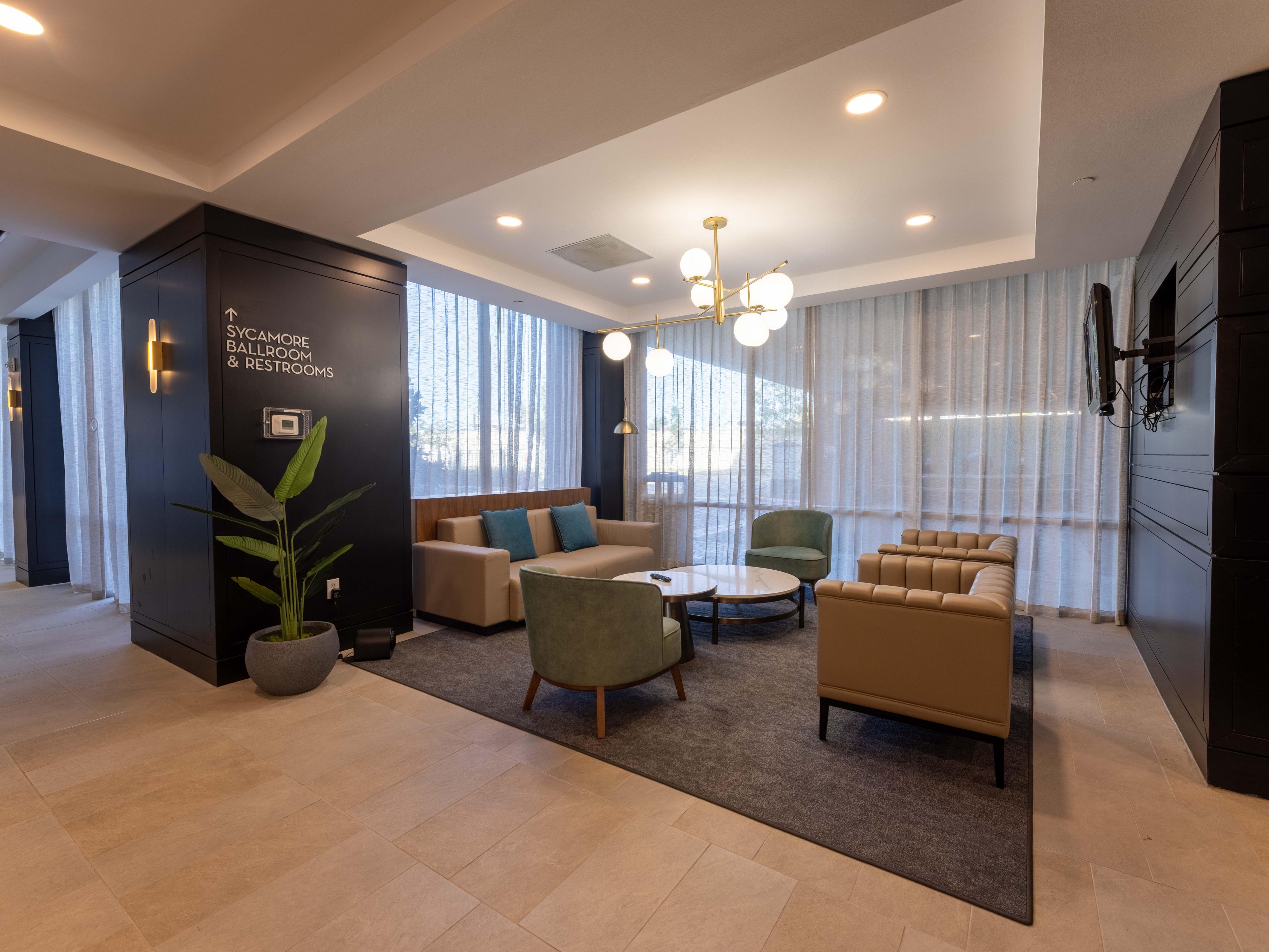Lobby Lounge Area with seating, the Perfect Meet-Up Spot 
