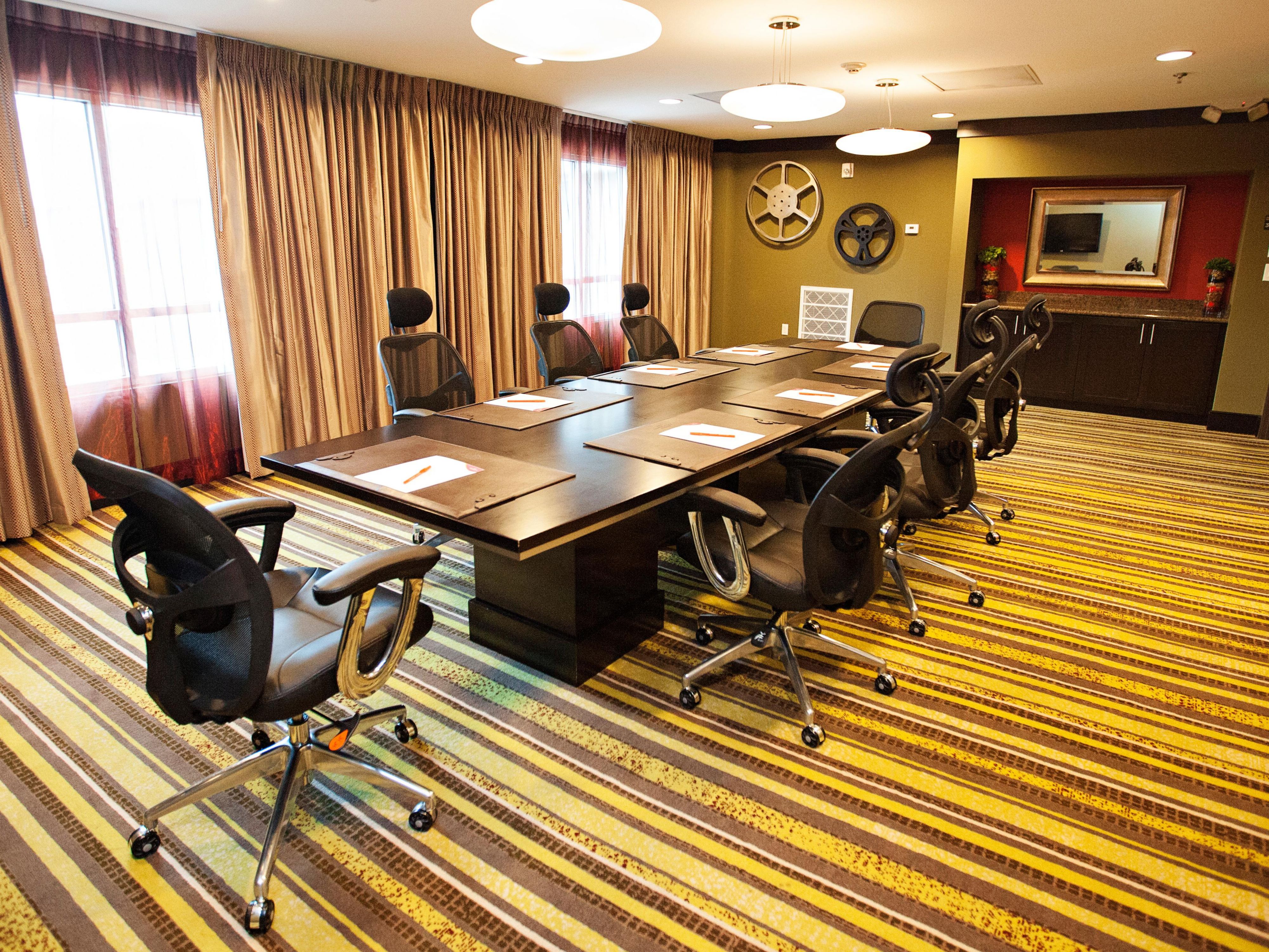 The Crowne Plaza Houston Galleria has 12,000 square feet of meeting room space.  From small meetings to large gatherings, we have the space and staff members to take care of all the details.  