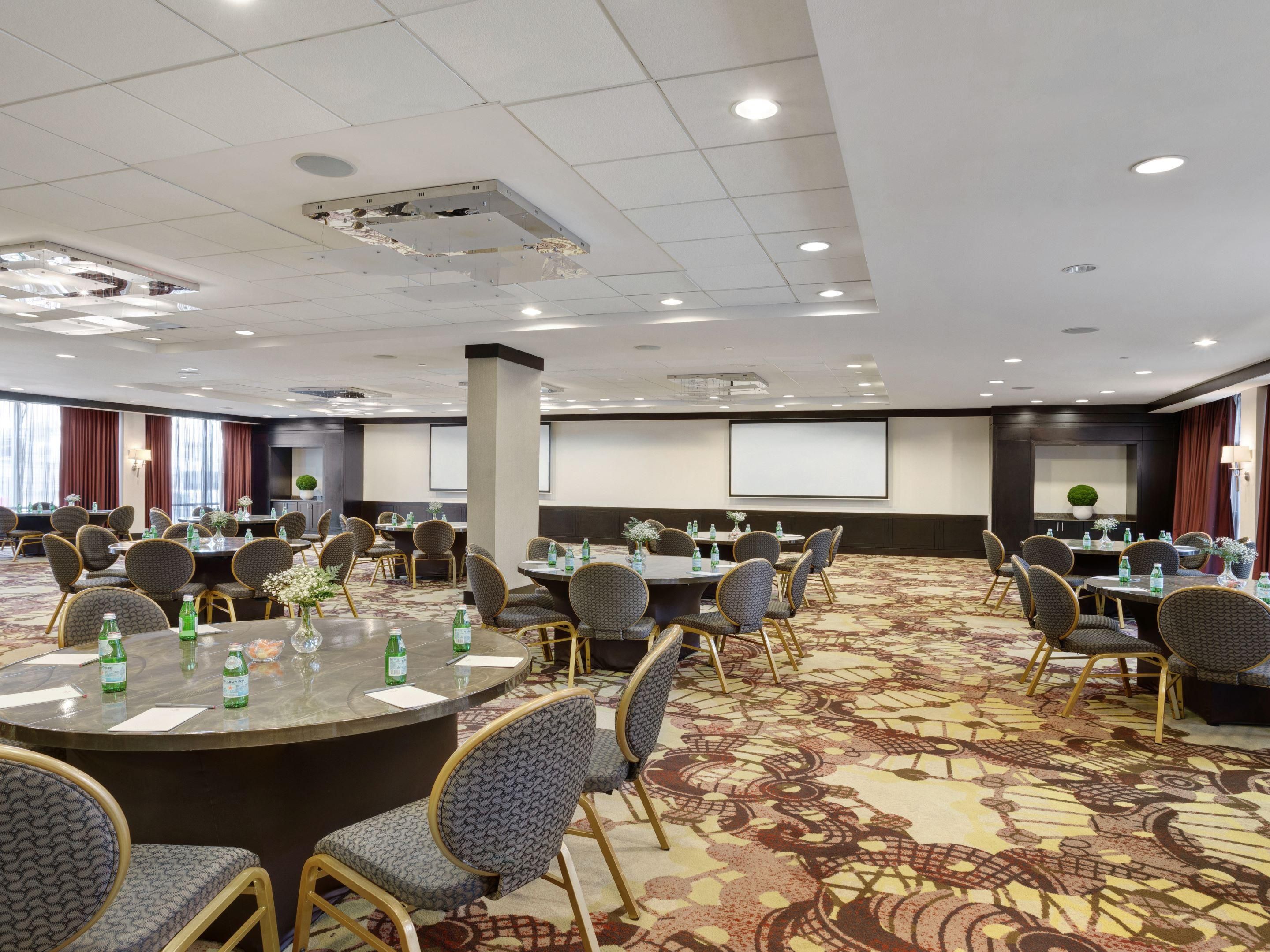 Laurel Ballroom with round tables.