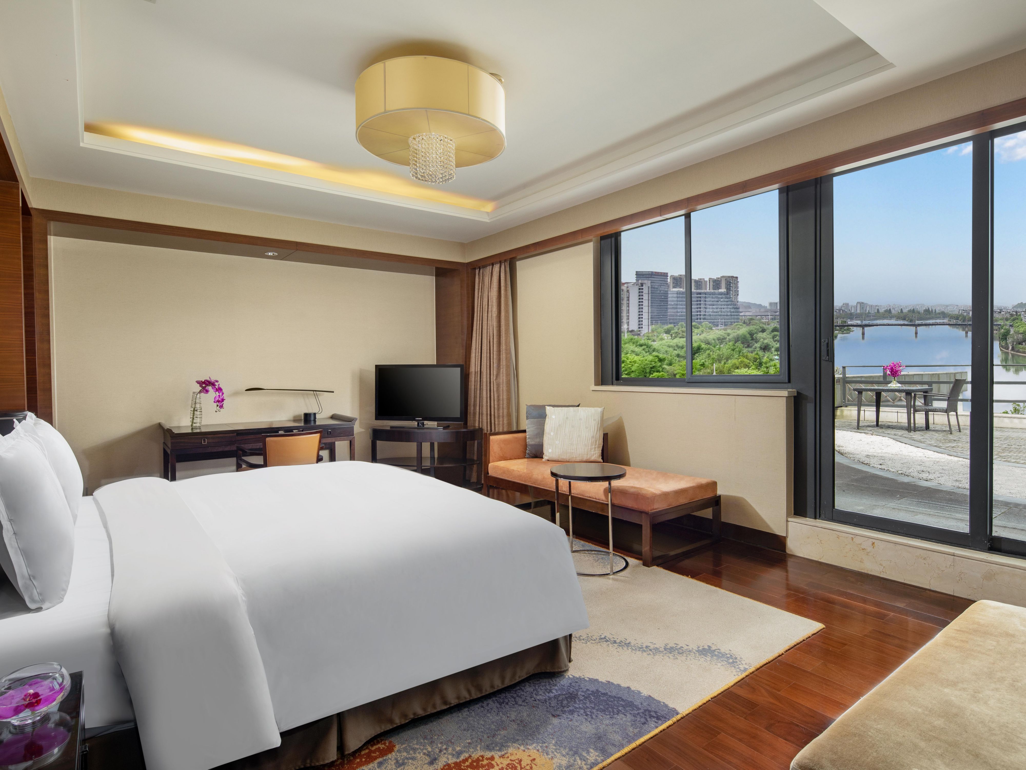 Crowne Plaza Huangshan Yucheng - Image3