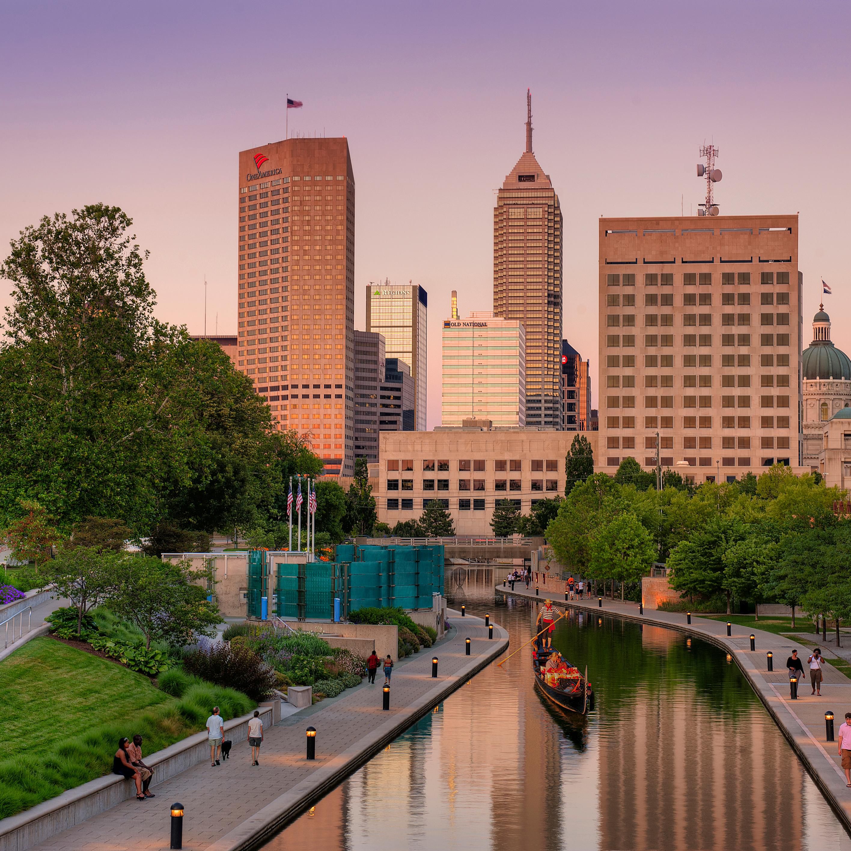 Take a Relaxing Stroll to Downtown Indianapolis