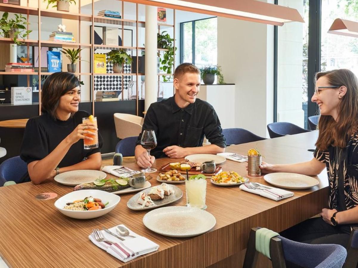 Our newly renovated restaurants are ready to serve you breakfast, dinner, or cocktails. Delight in a classic Indy breakfast at 123 West and join us for dinner and drinks at Taggart's. You'll make new friends, create special family memories, and eat.