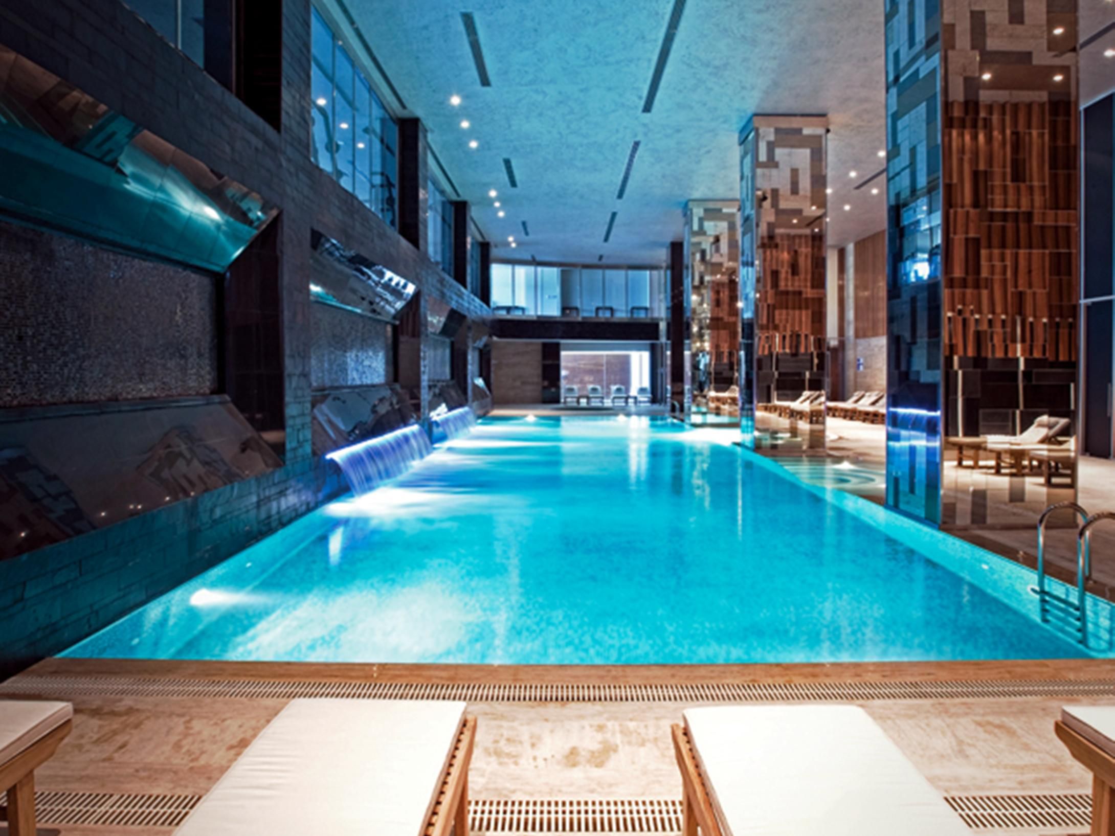 You can indulge yourself with our indoor and outdoor pool, cardio and fitness equipment, aerobics, Turkish Hamam, Steam Room and Sauna, Massage Rooms, Jacuzzi and rainroom in 3500 sqm area. 
Spa Treatments include Paraffin Hand Treatment and Foot Reflexology.