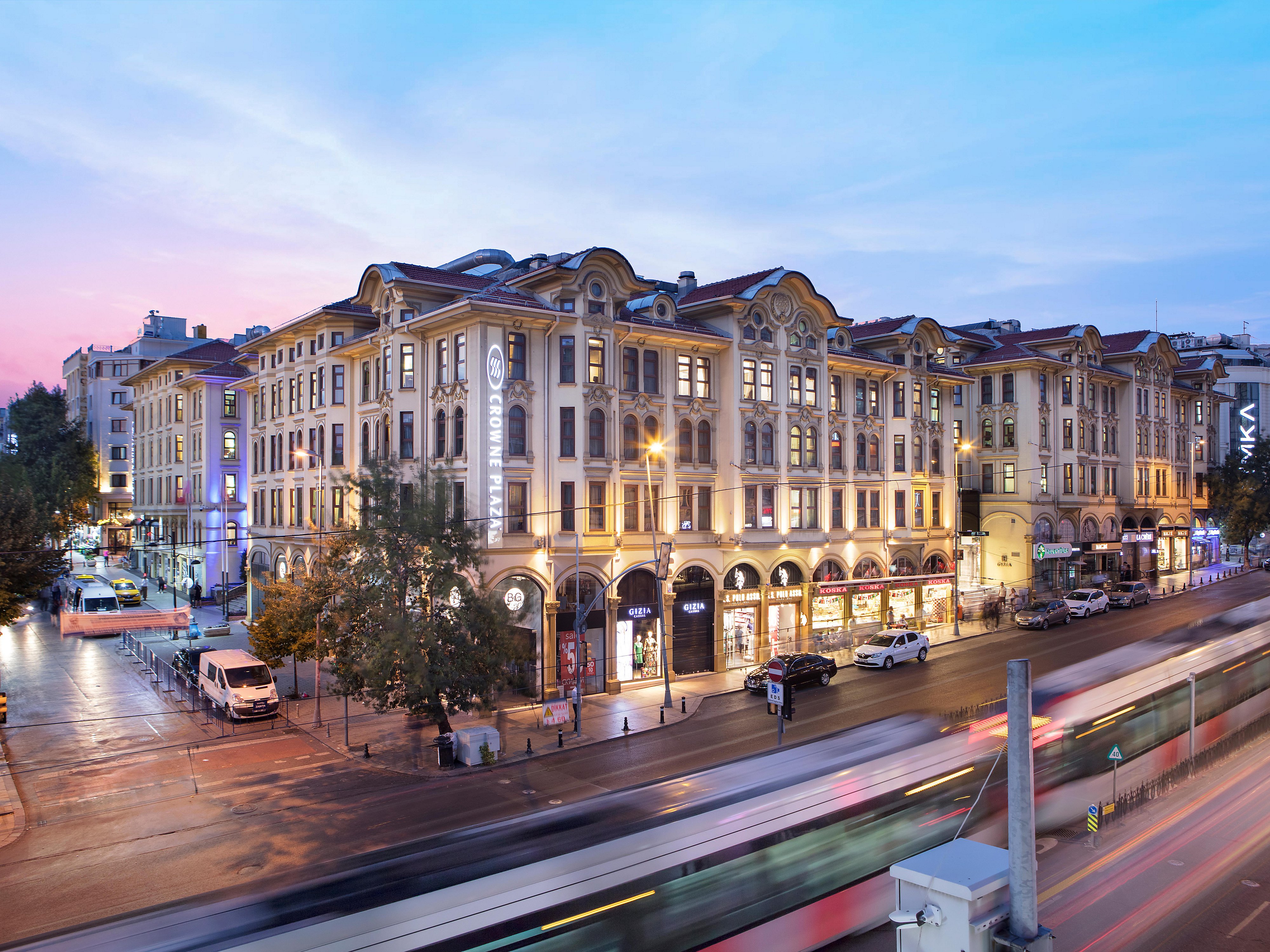 Crowne plaza istanbul old city. Crown Plaza Istanbul old City 5*. Old City Стамбул. Crowne Plaza Istanbul old City (ex. Wyndham Istanbul old City) 5*, Турция, Лалели.