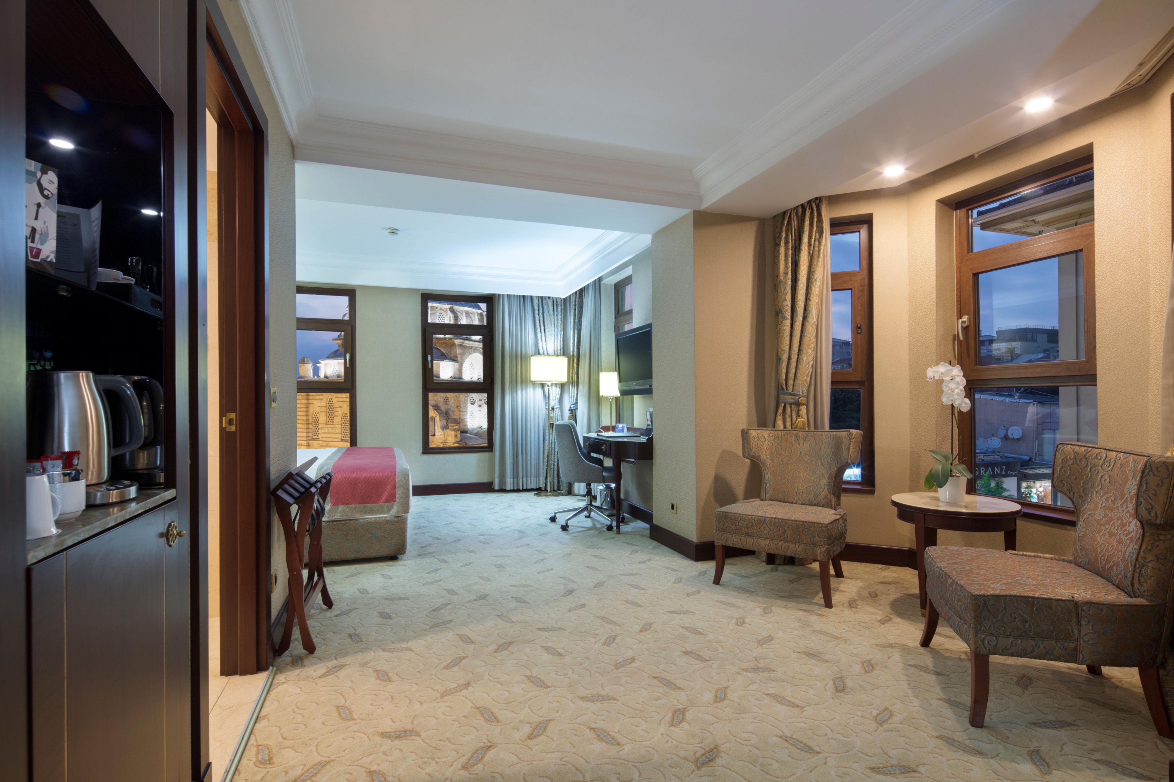 crowne-plaza-istanbul-old-city-istanbul-turkey