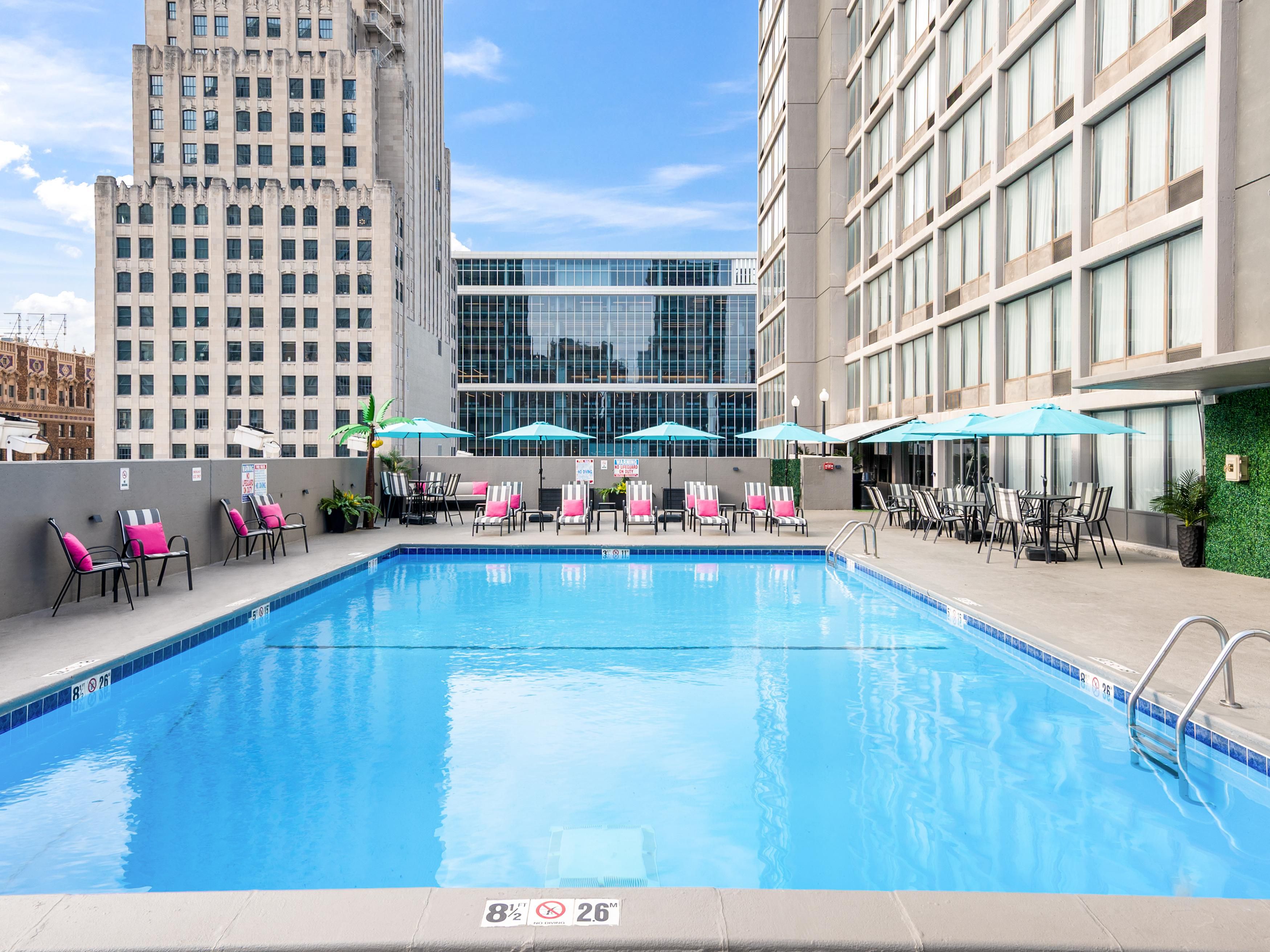 Head to our Fitness Center to get in a full-body workout and maintain your fitness routine while on the road. Our gym is open 24/7 making it very convenient to get in a productive workout no matter the time of day. Then, head to the rooftop at night by our seasonal outdoor pool and enjoy the views of downtown Kansas City.