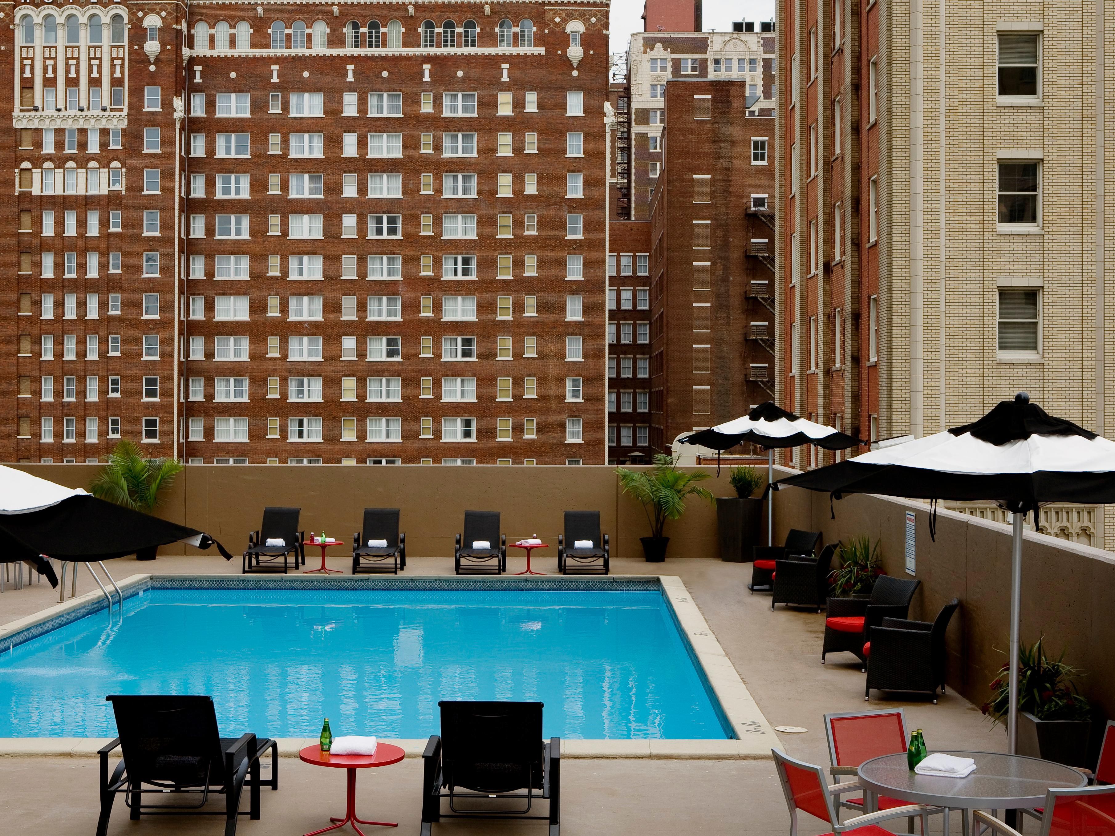 Crowne Plaza Kansas City 2720745886 4x3