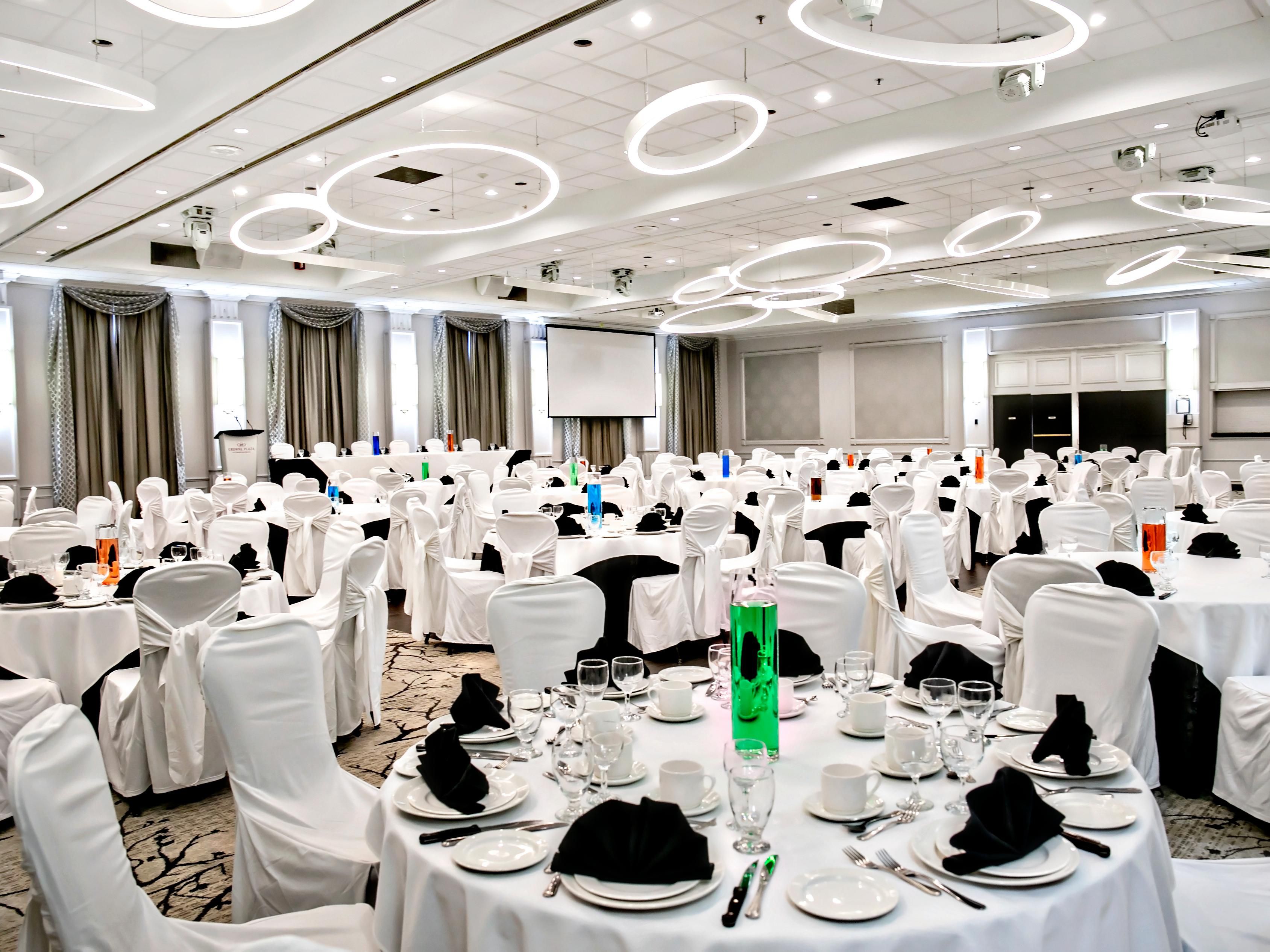 Book your wedding at Crowne Plaza Kitchener Waterloo and receive special discounts on guest rooms and event spaces. Call now.
