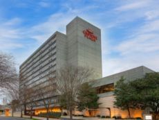 Crowne Plaza Knoxville Downtown University