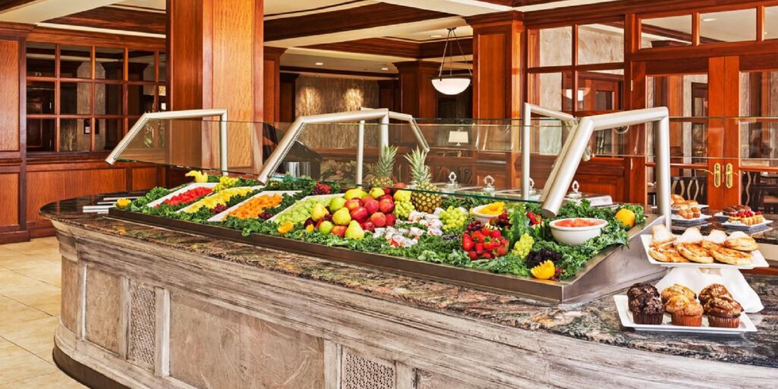 Order breakfast off the menu or enjoy our delicious buffet.