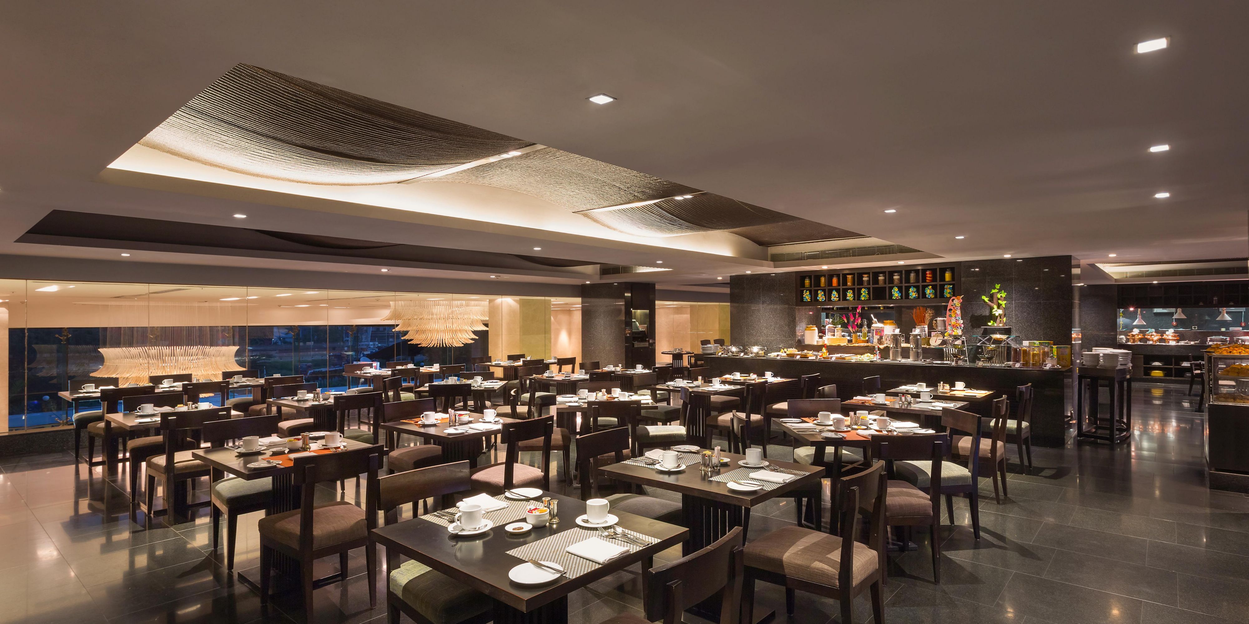 Enjoy a variety of food and drink options as we offer you 6 multi cuisine restaurants to dine from.