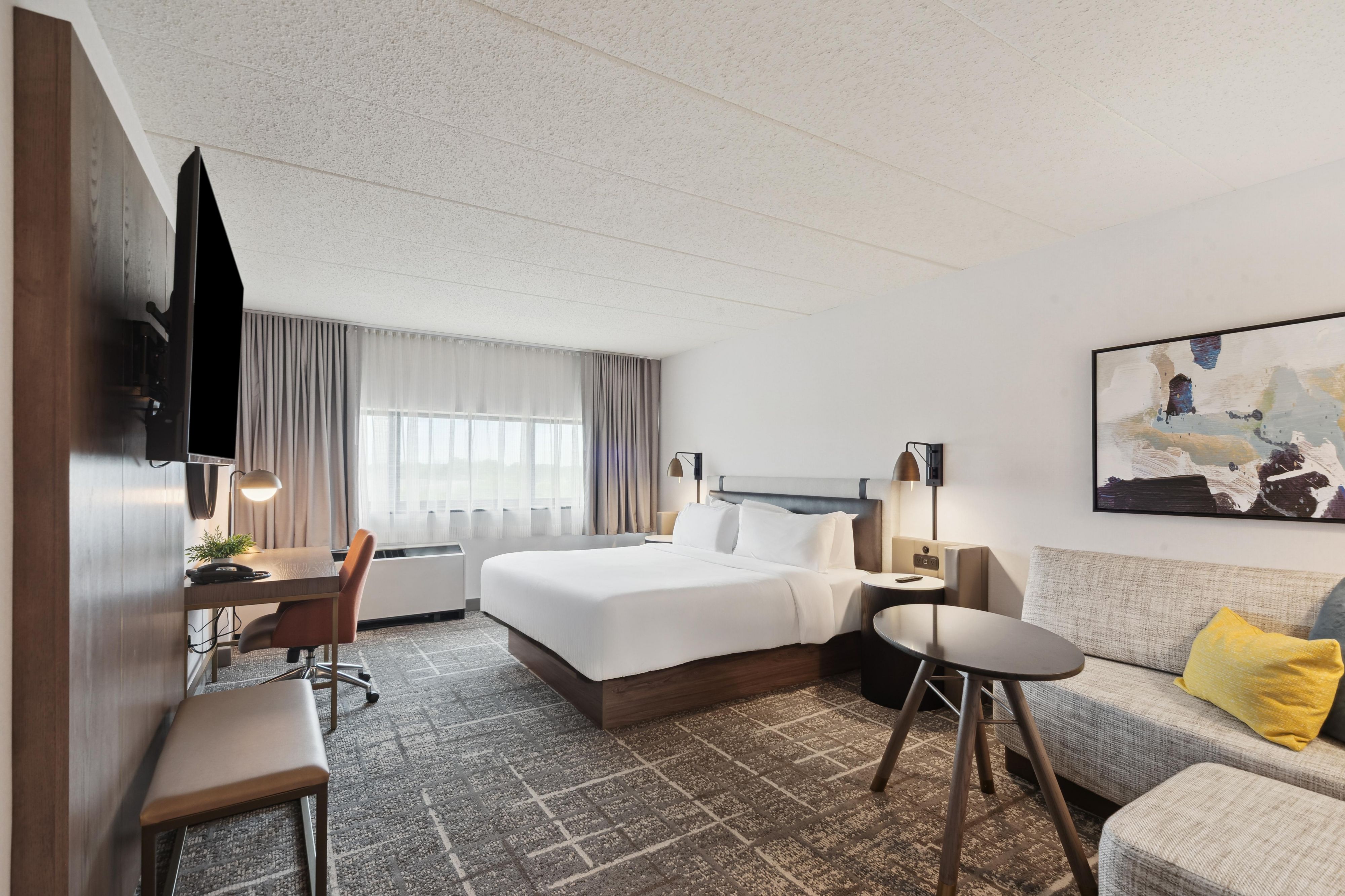 crowne-plaza-lansing-