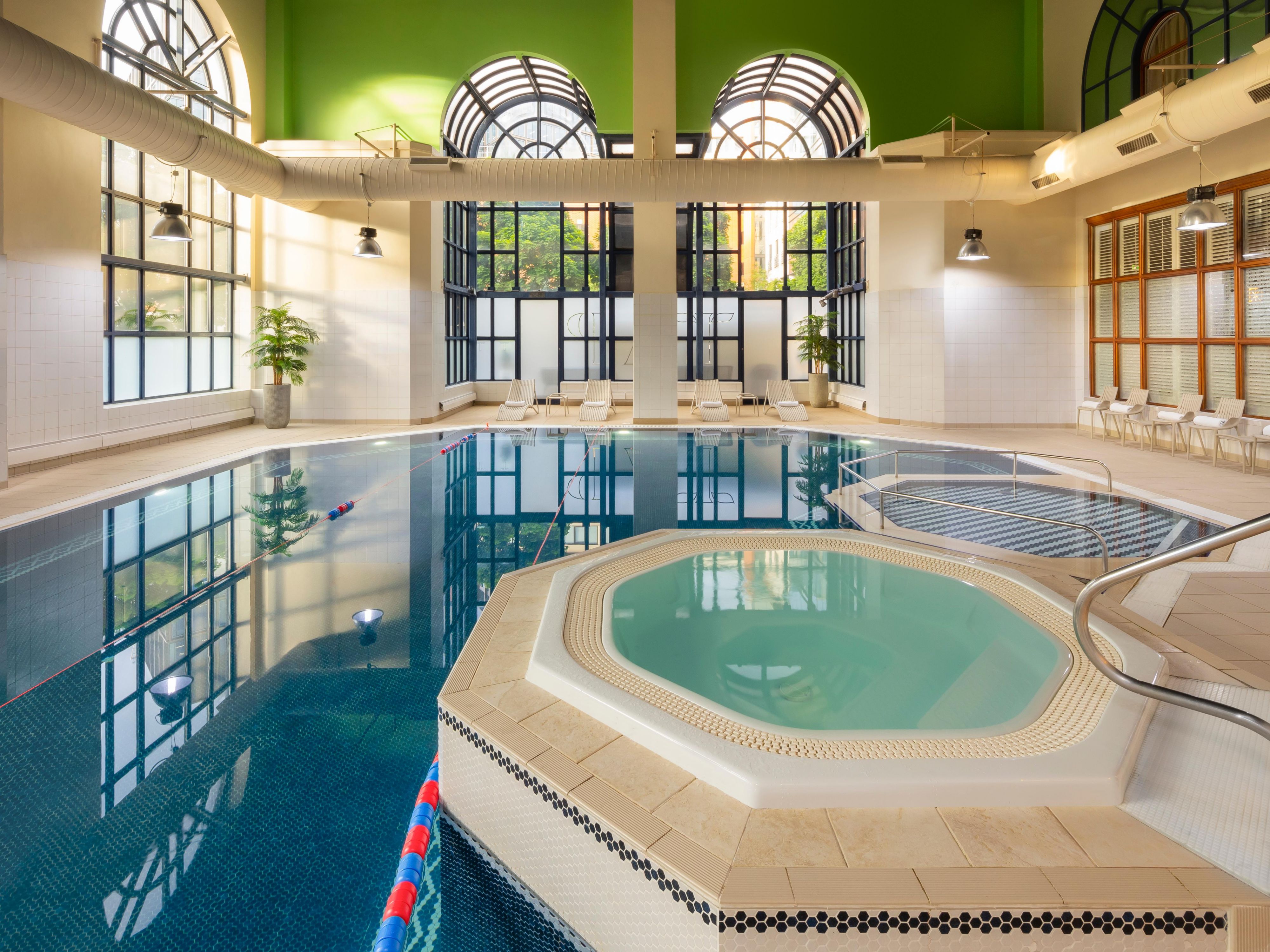 Maintaining a health and wellness routine while travelling is important, so whether you’re looking to stay on top of your fitness, or relax and unwind after a long day, Spirit Health Club has all that you need. Our fully equipped gym and heated indoor pool are open to hotel guests and members.