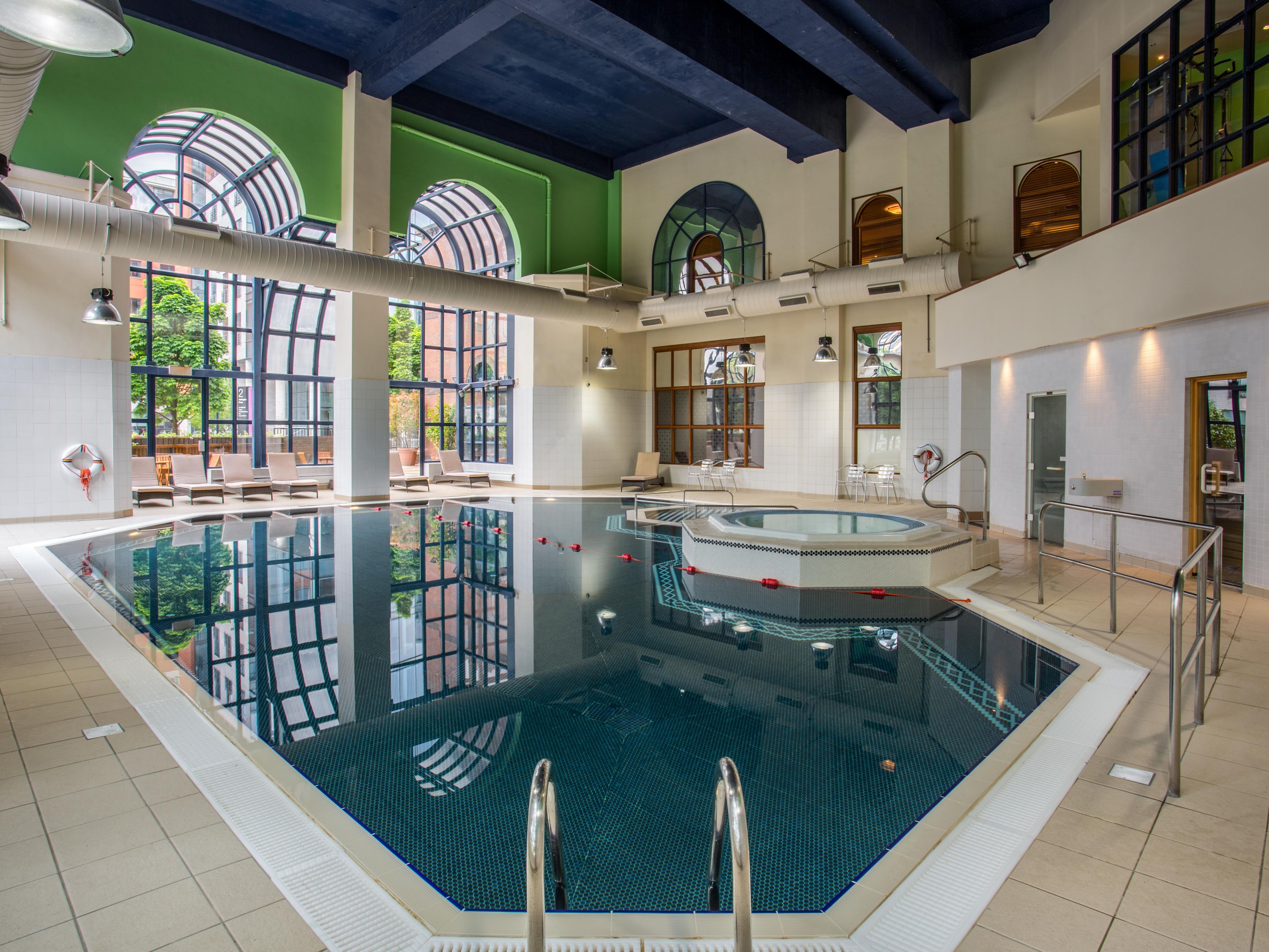 Maintaining a health and wellness routine while travelling is important, so whether you’re looking to stay on top of your fitness, or relax and unwind after a long day, Spirit Health Club has all that you need. Our fully equipped gym and heated indoor pool are open to hotel guests and members.