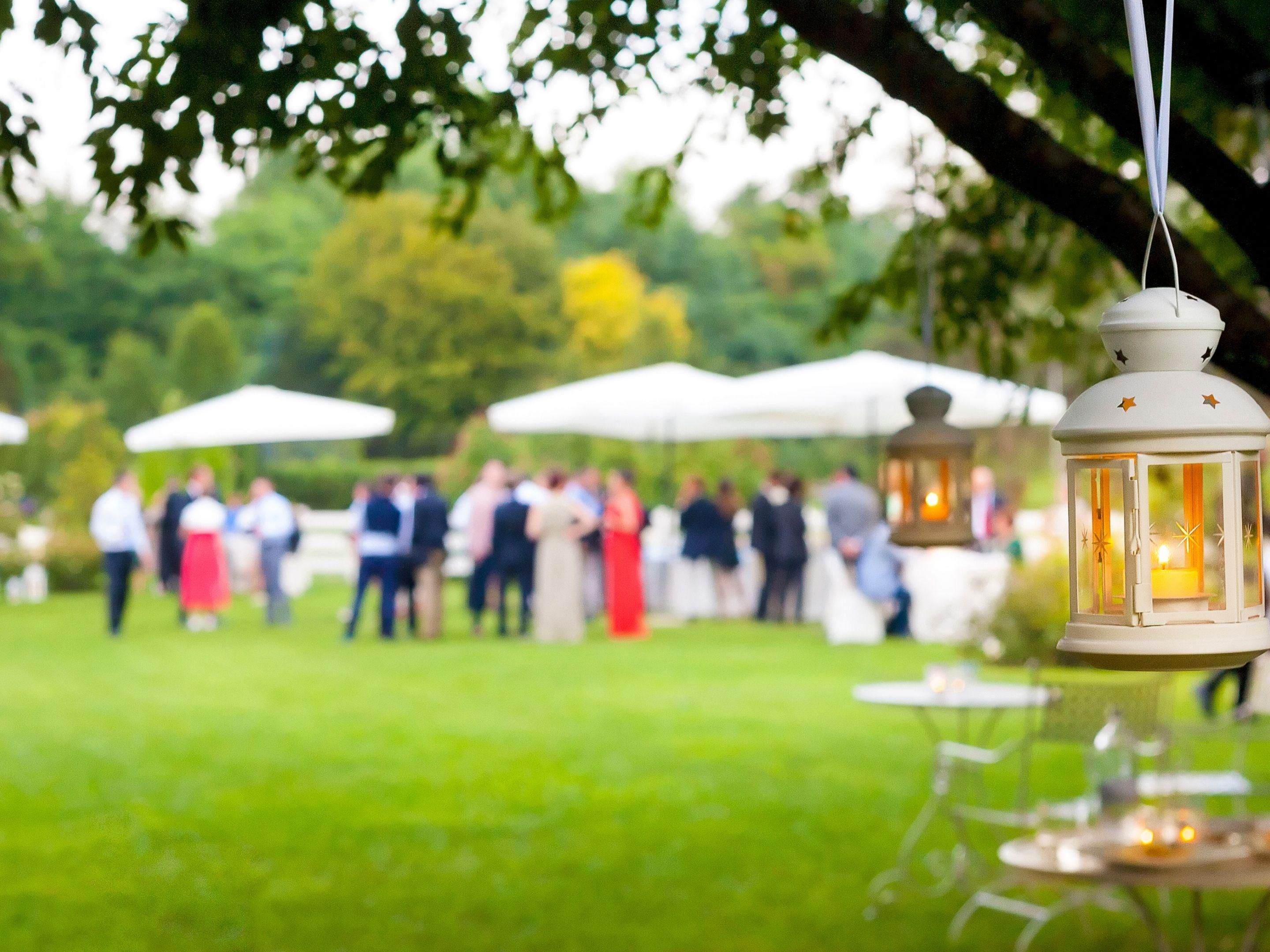 Our grade two listed building has fabulous art deco architecture and 1930’s inspired interiors, making the perfect for your wedding photos. With a range of private rooms we can accommodate for up to 160 guests for your wedding breakfast and 300 guests for evening reception. 
