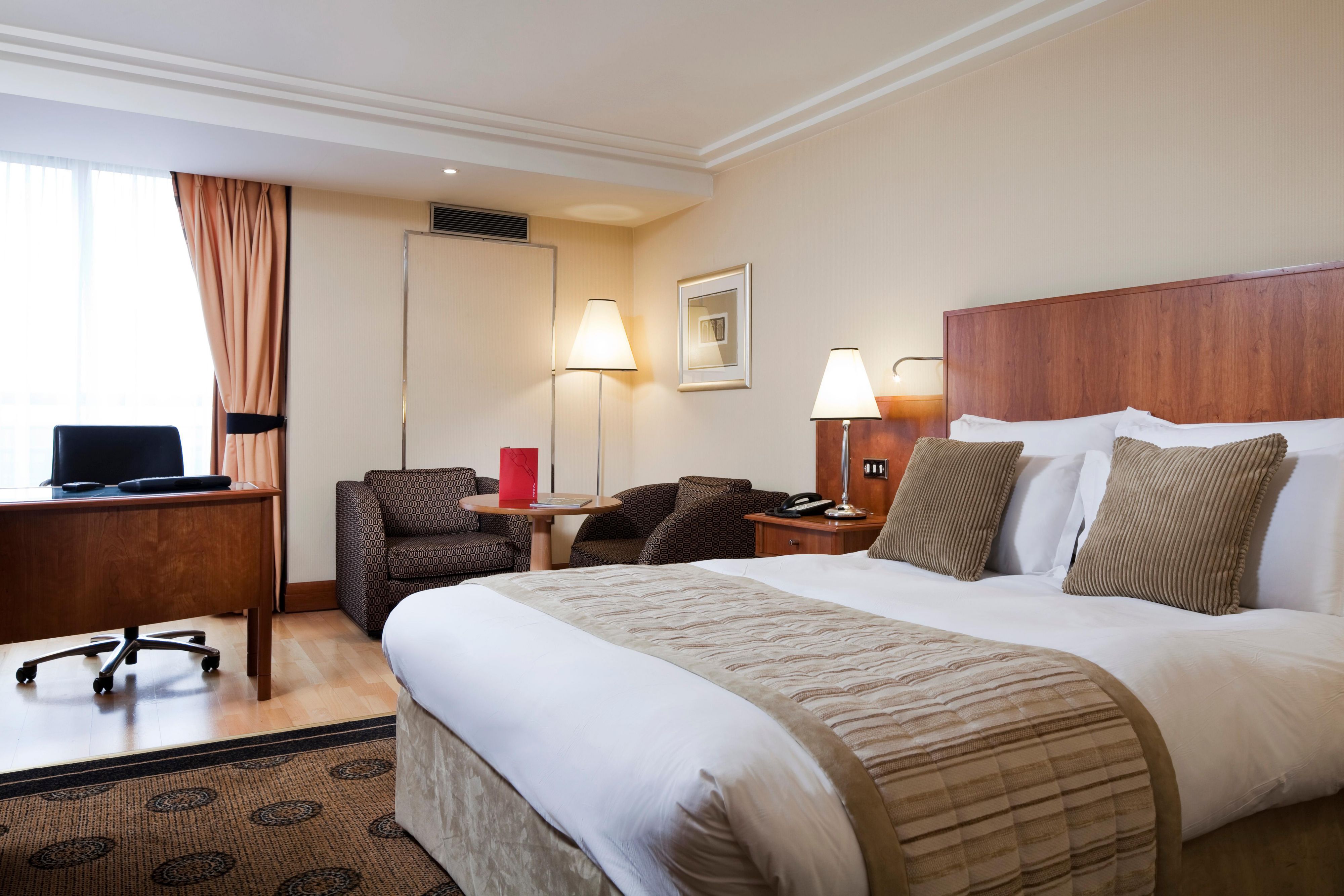 crowne-plaza-london-heathrow