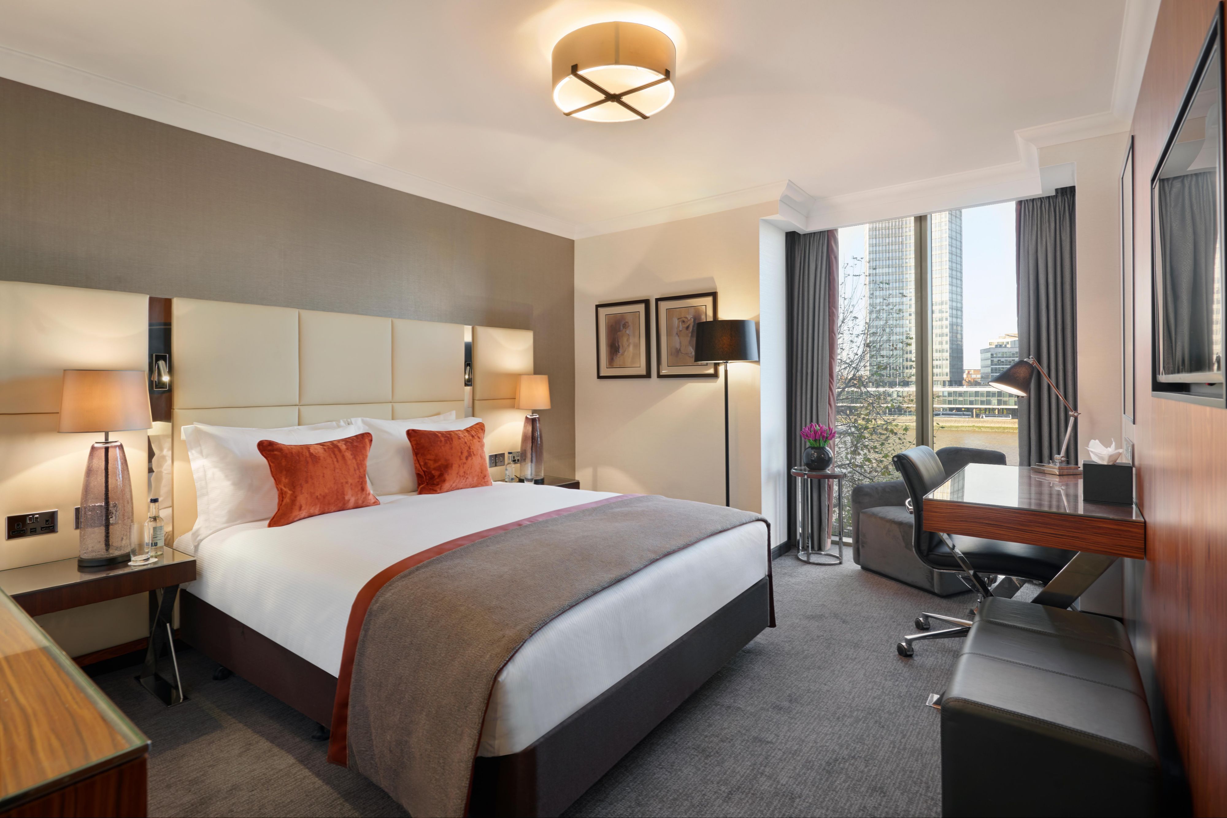 Guest King Room with view of the River Thames