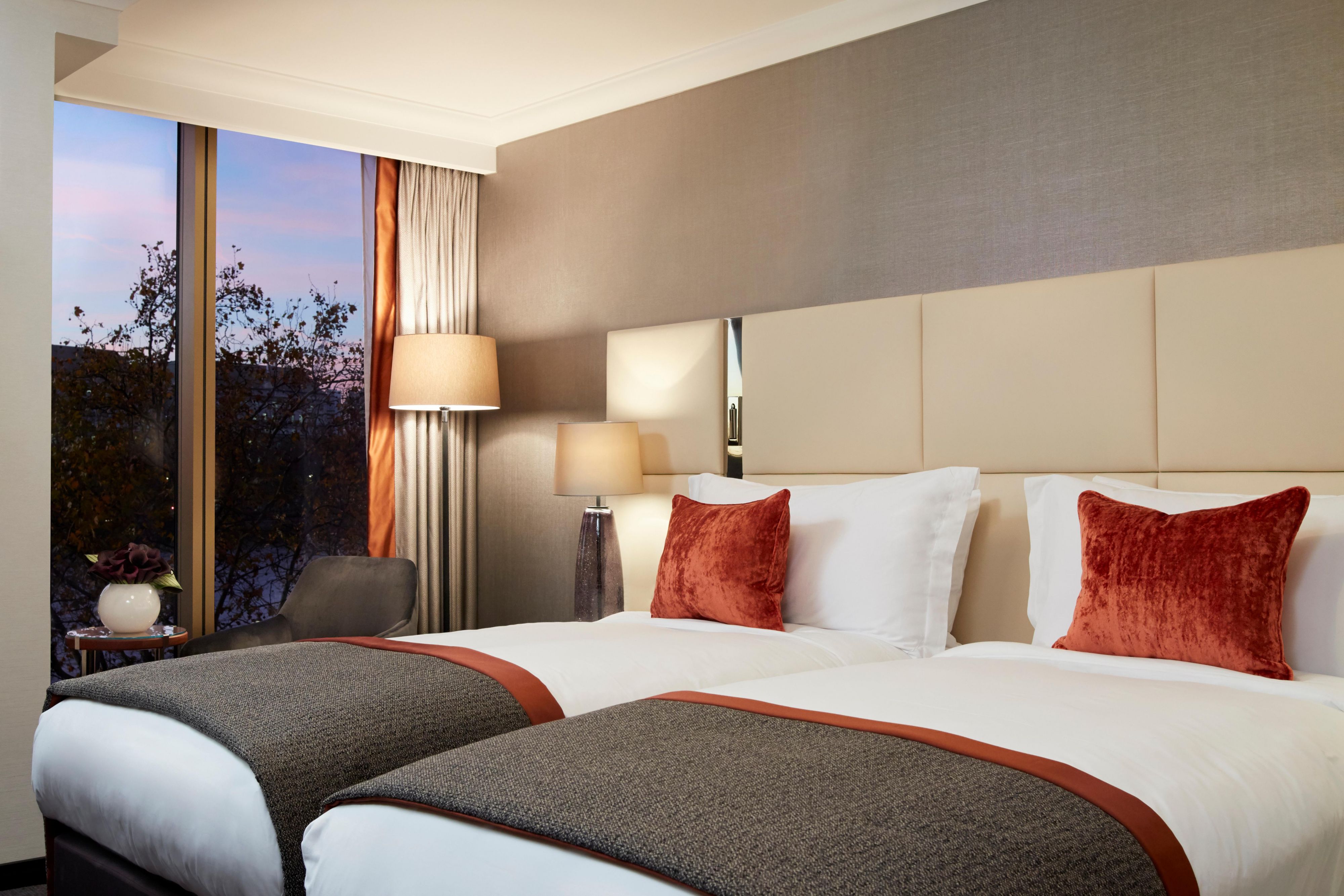 Our twin bedded rooms have views across the Thames