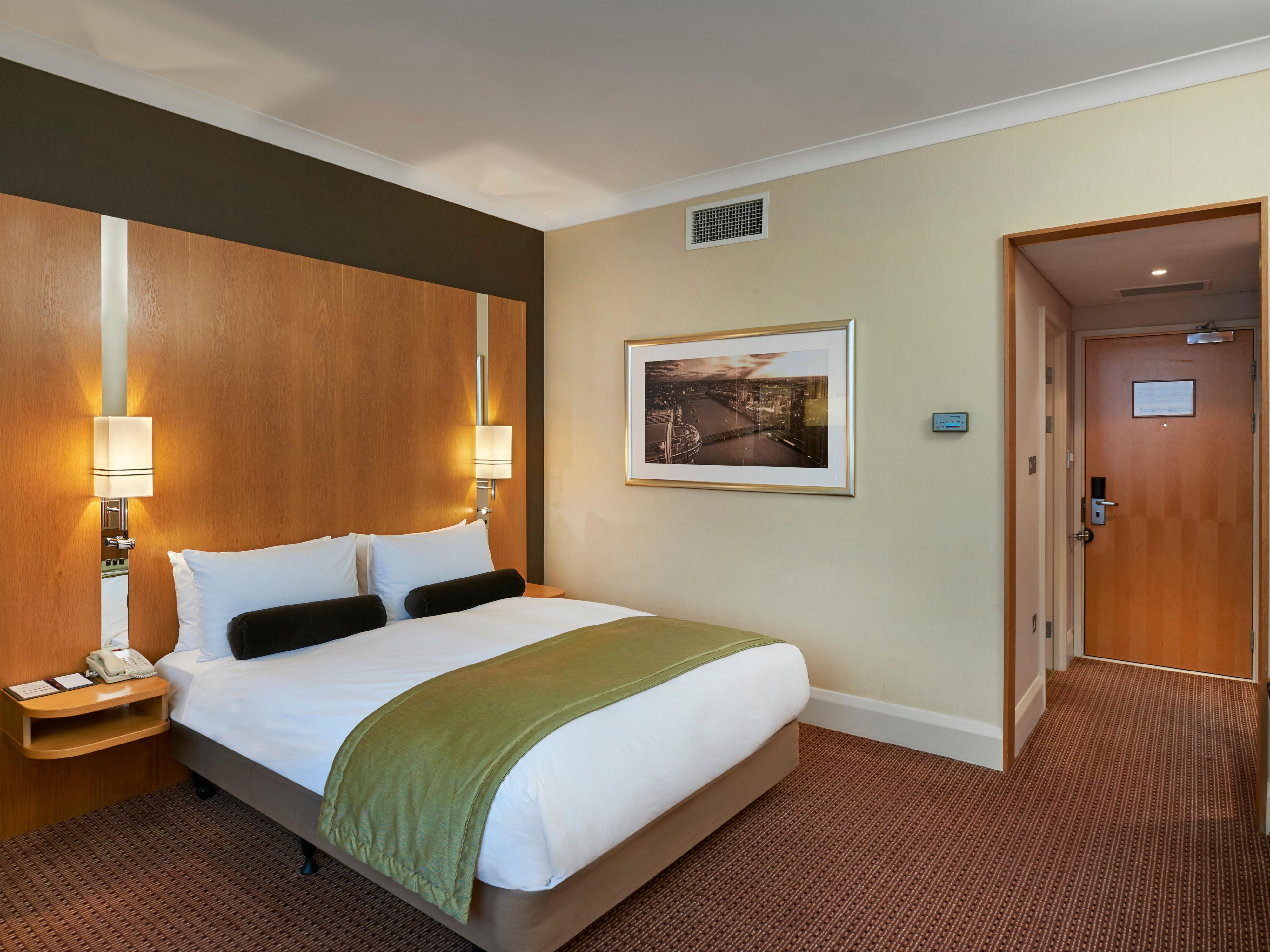 Help room. @Maps:Crowne Plaza London Heathrow t4, an IHG Hotel.